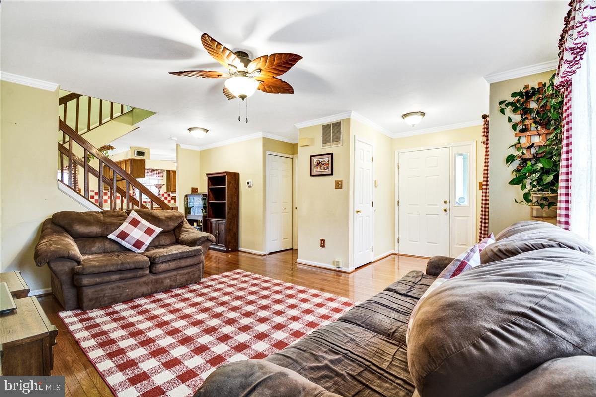 WHITE OAK - Residential