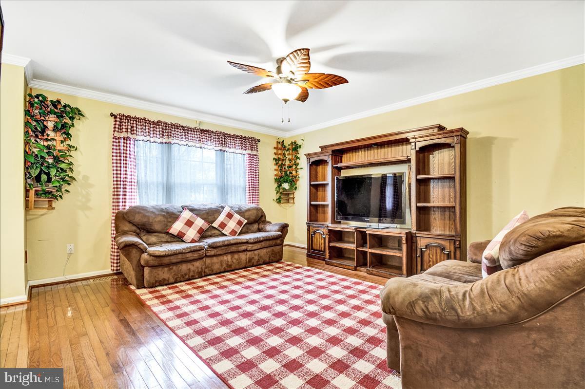 WHITE OAK - Residential