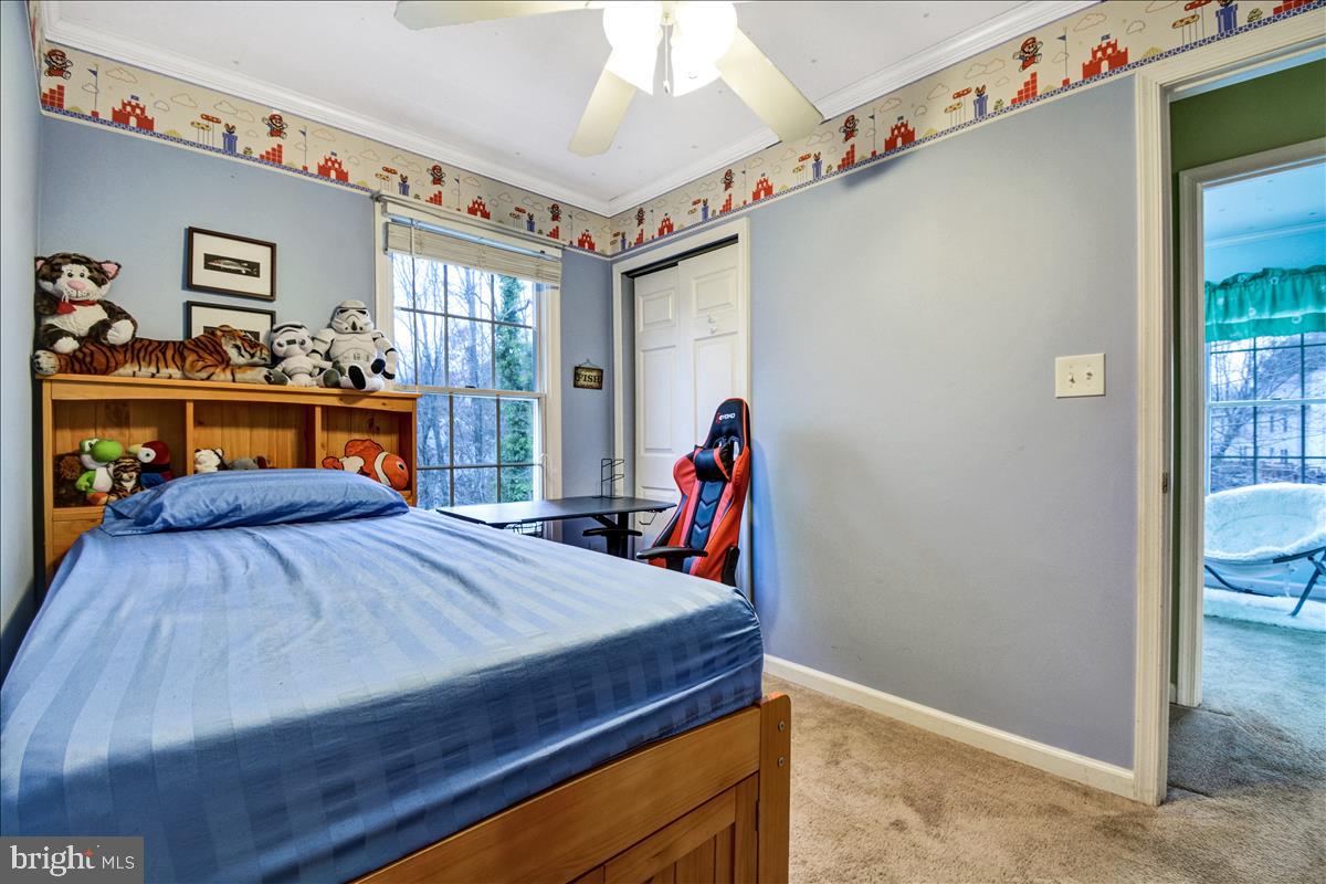 WHITE OAK - Residential