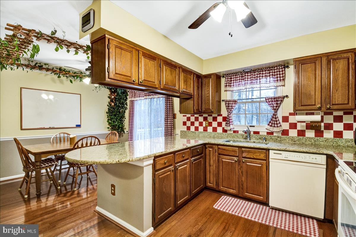 WHITE OAK - Residential