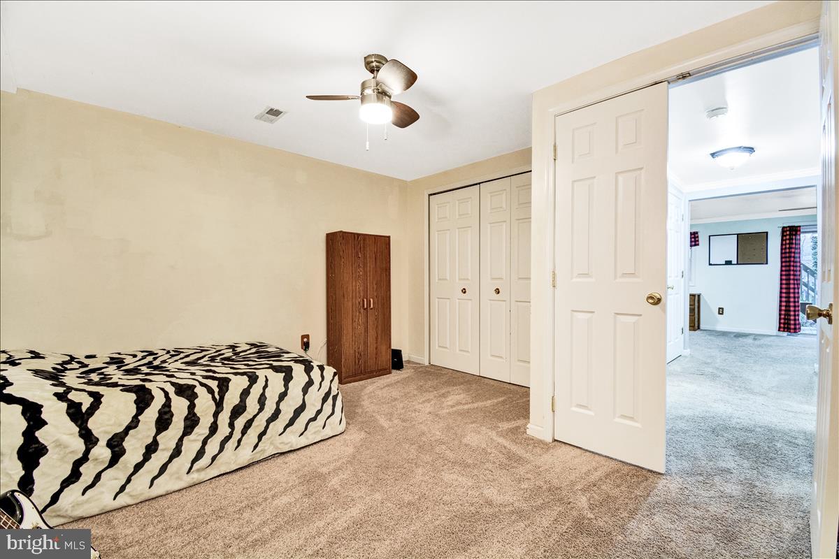 WHITE OAK - Residential