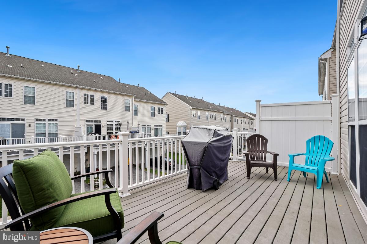 VILLAGES OF DORCHESTER - Residential