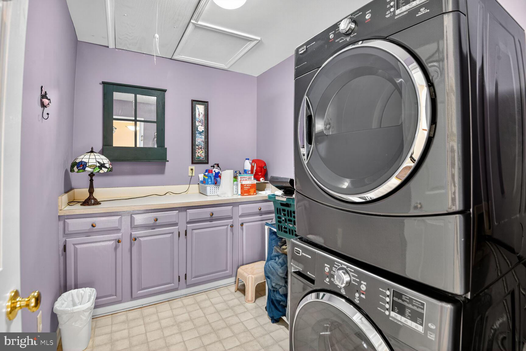 MILL CREEK CONDOMINIUMS - Residential