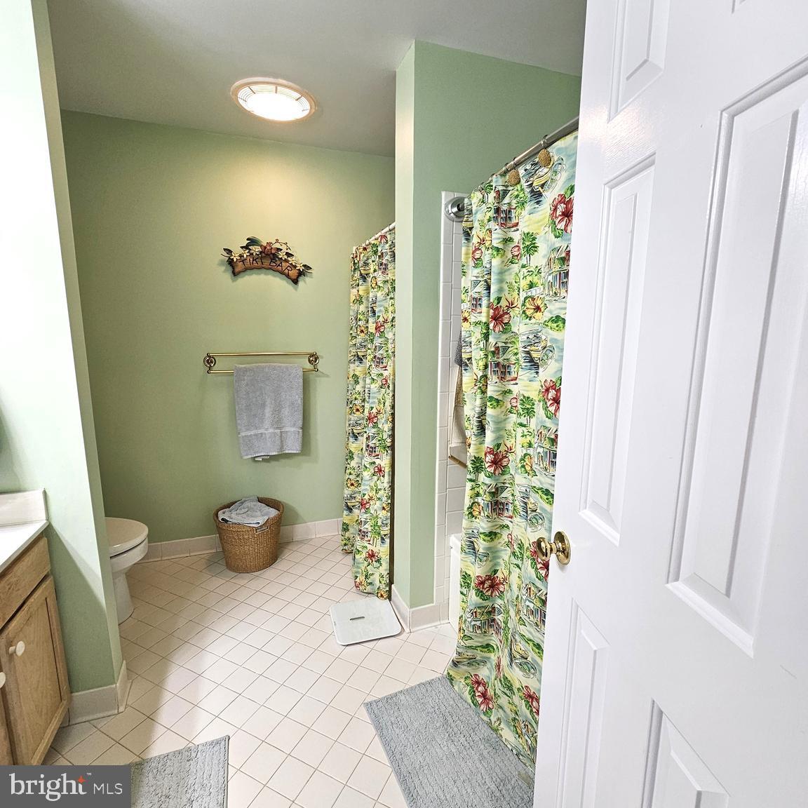 MILL CREEK CONDOMINIUMS - Residential