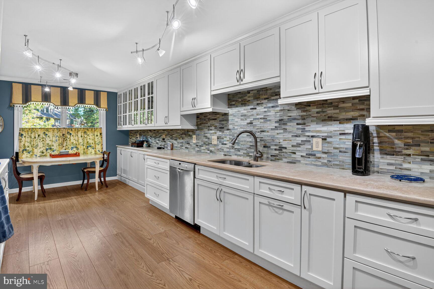 MILL CREEK CONDOMINIUMS - Residential