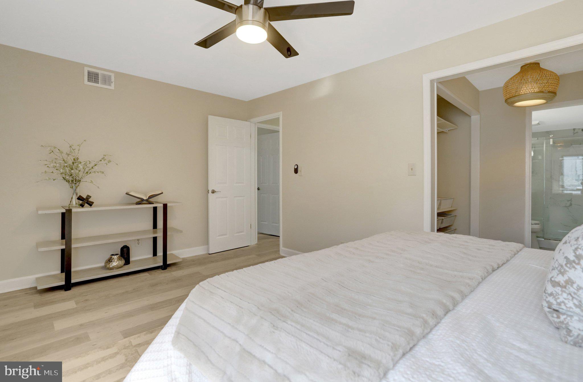 HERITAGE COURT - Residential