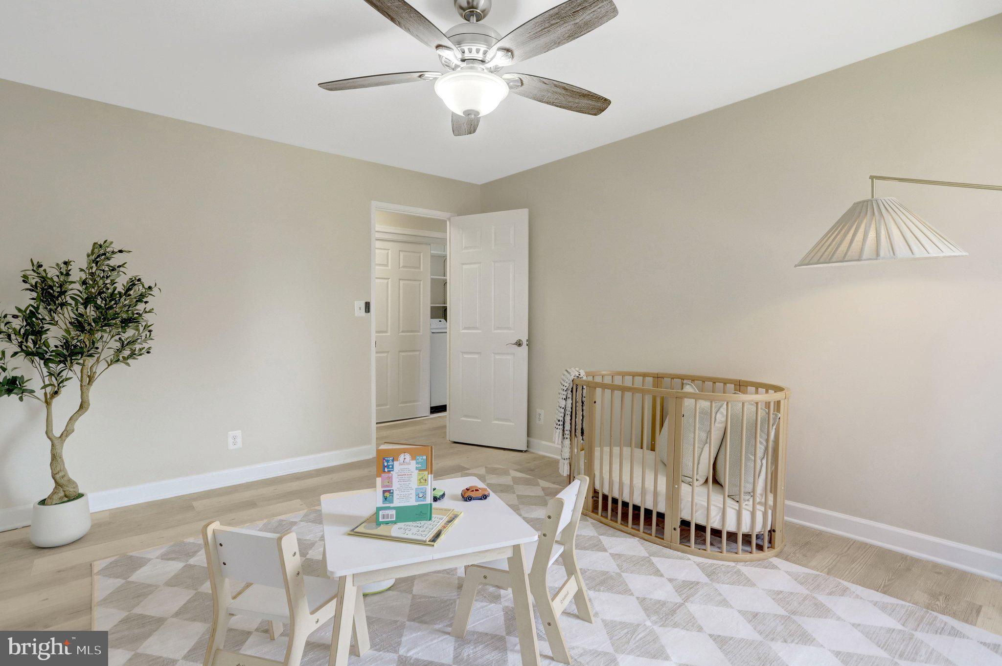 HERITAGE COURT - Residential