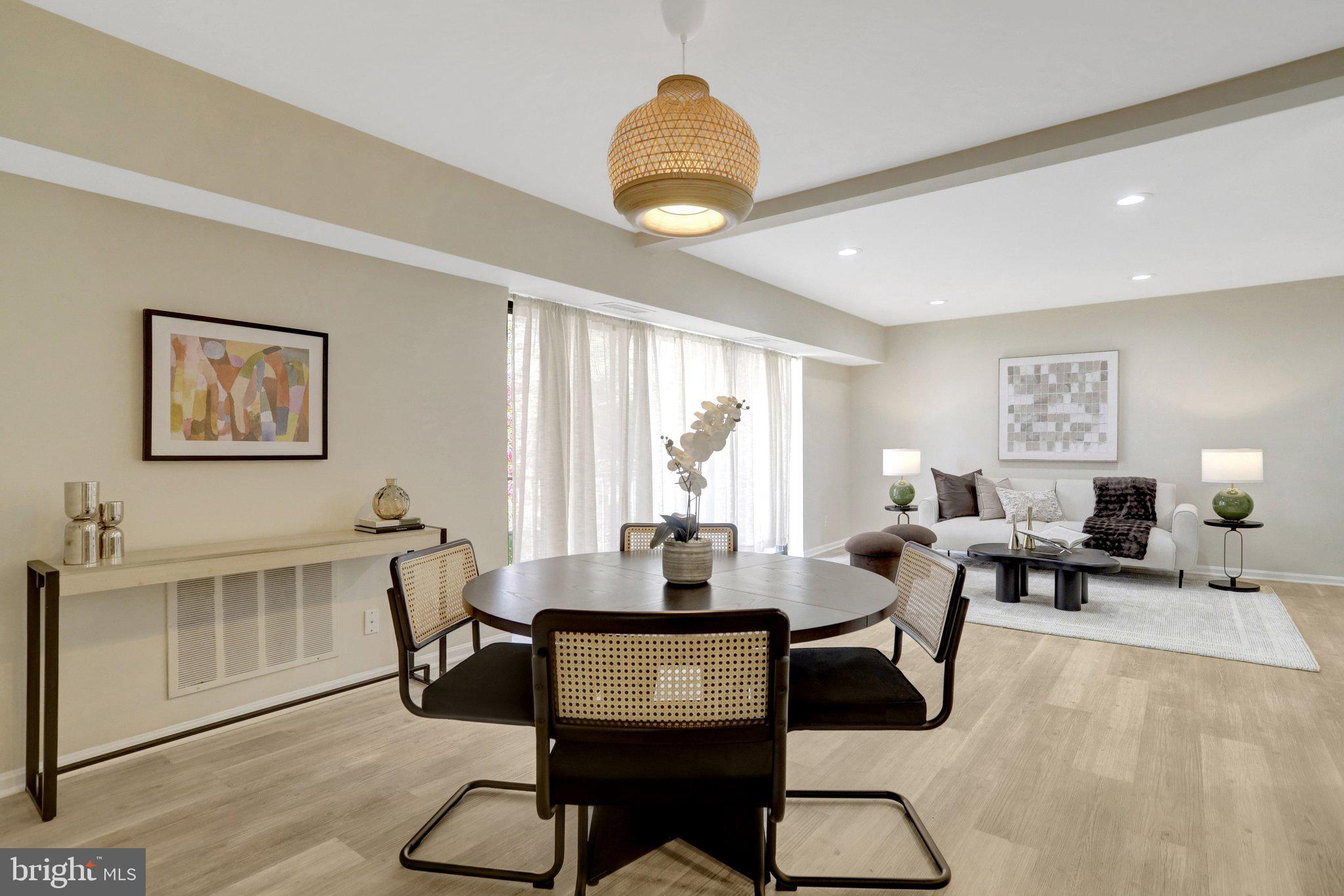 HERITAGE COURT - Residential