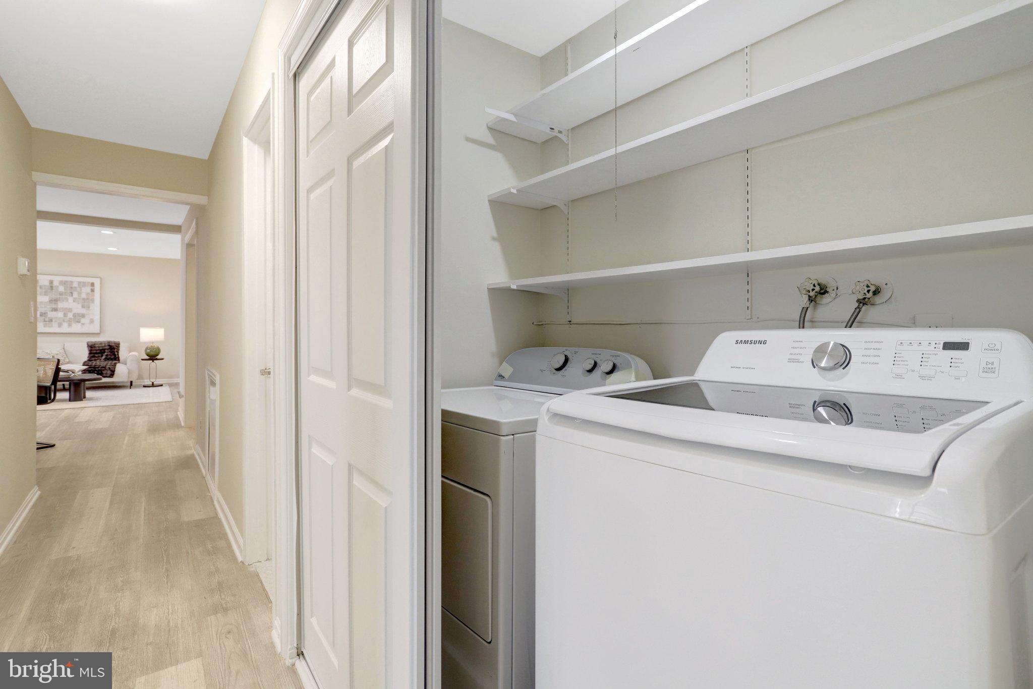 HERITAGE COURT - Residential