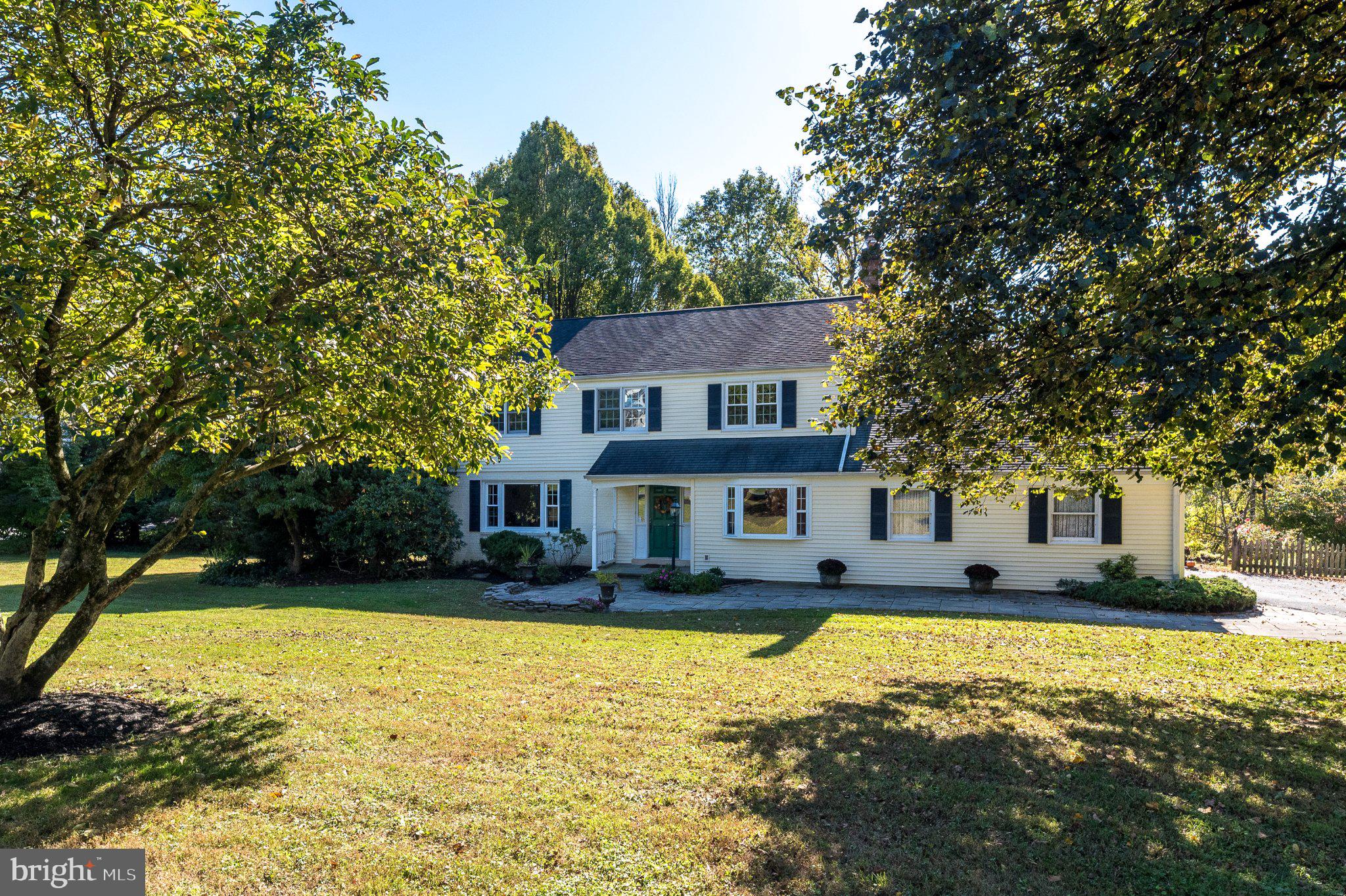 802 HESSIAN CIRCLE