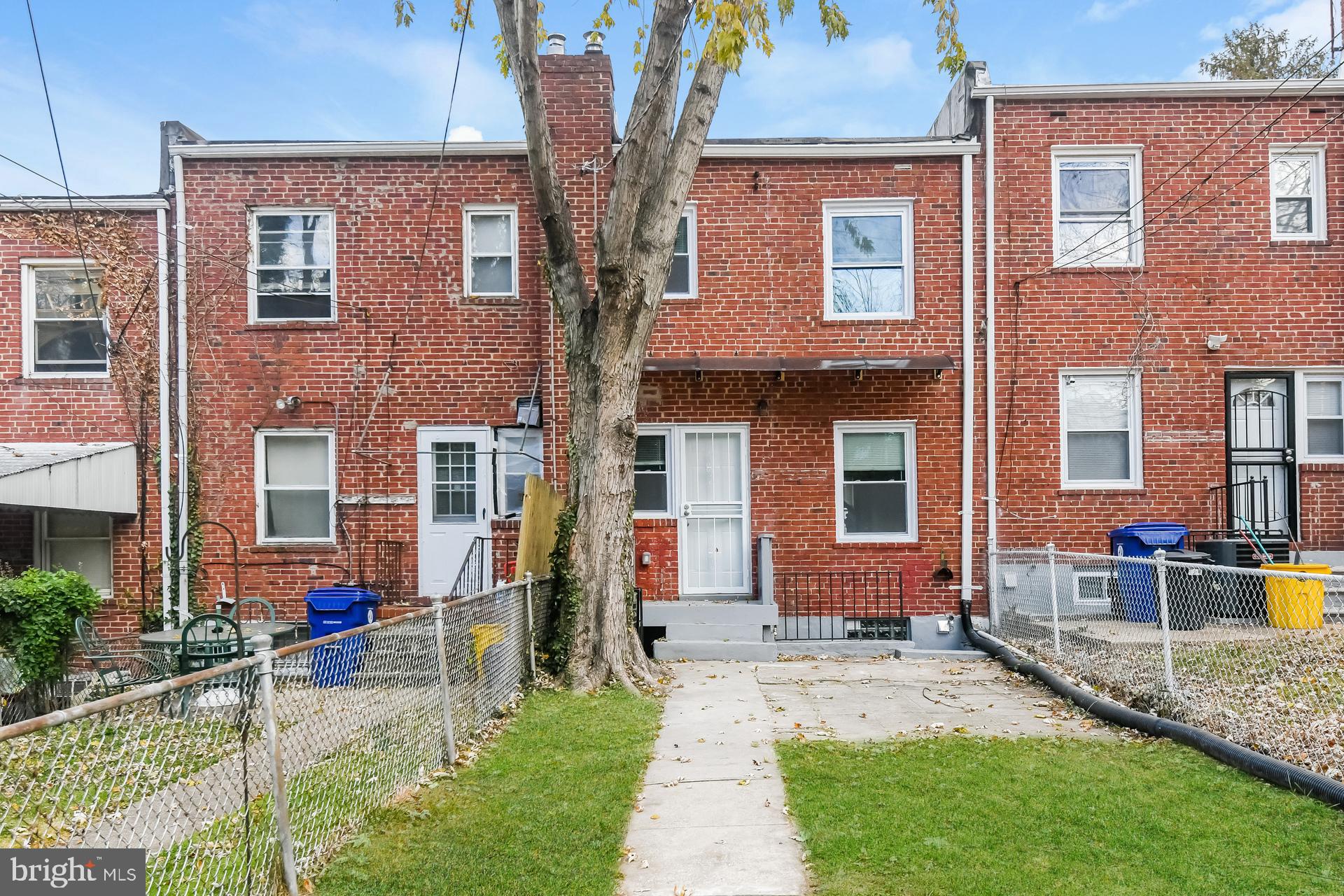 BELAIR-EDISON - Residential Lease