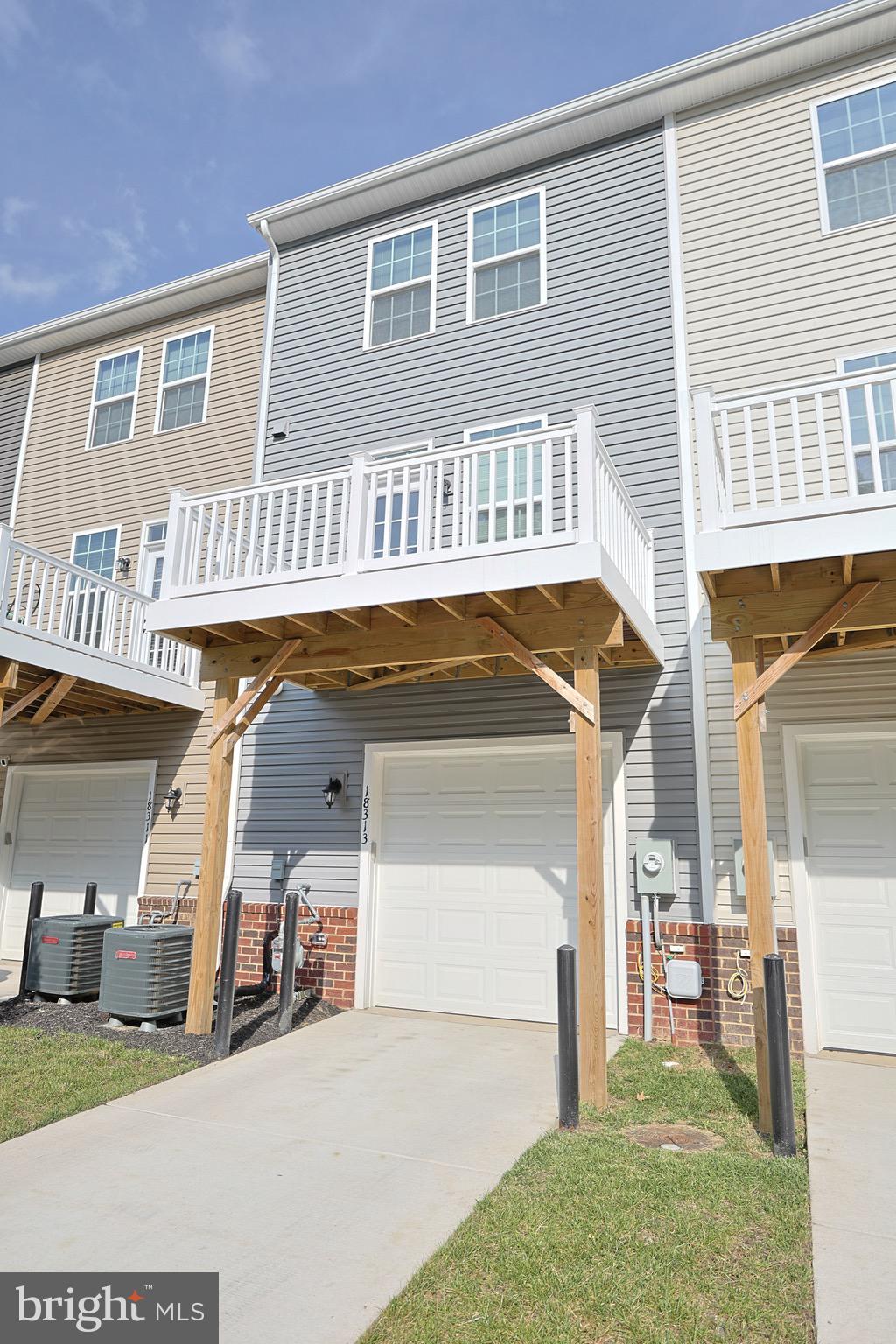 EAGLE ROW - Residential