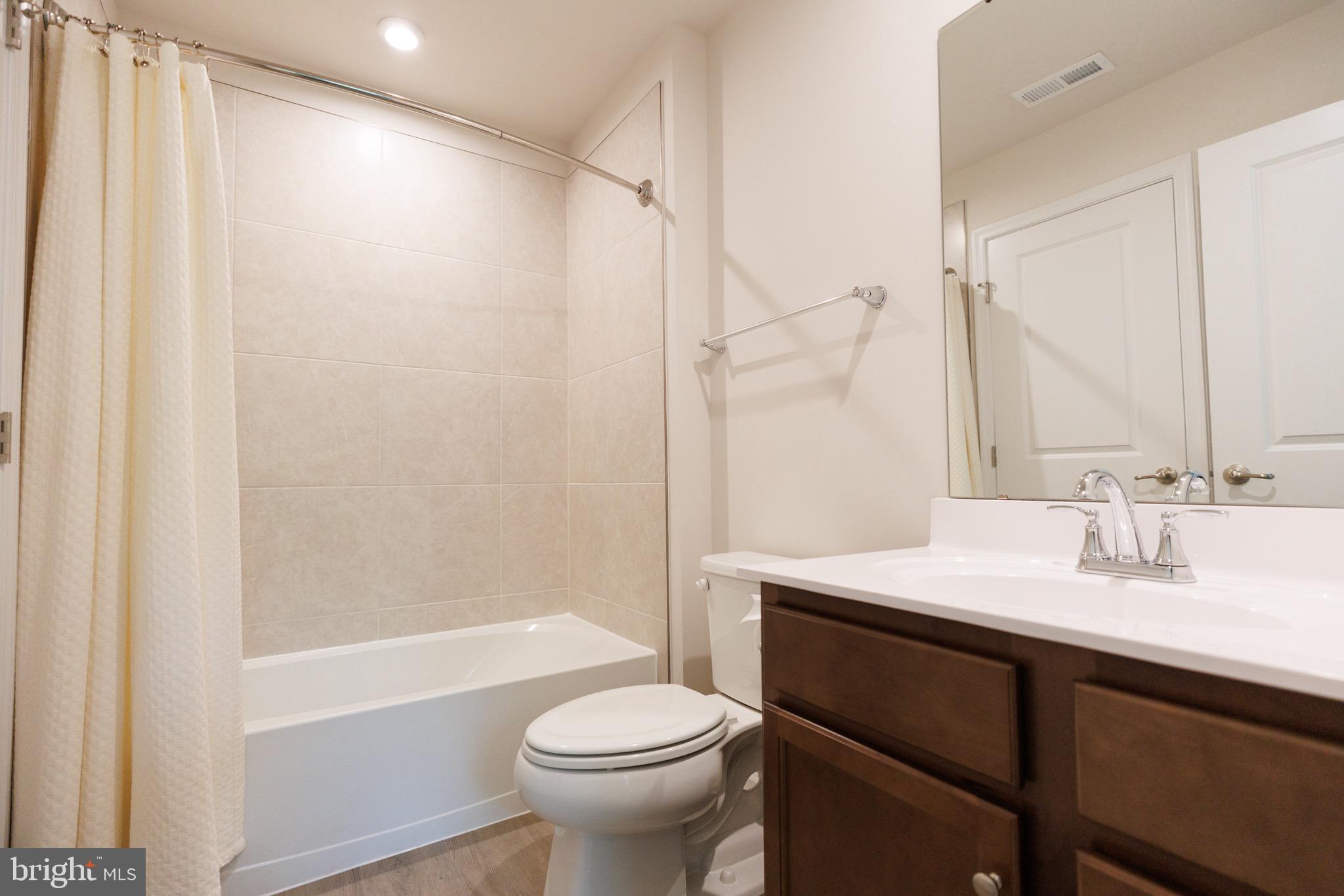 EAGLE ROW - Residential