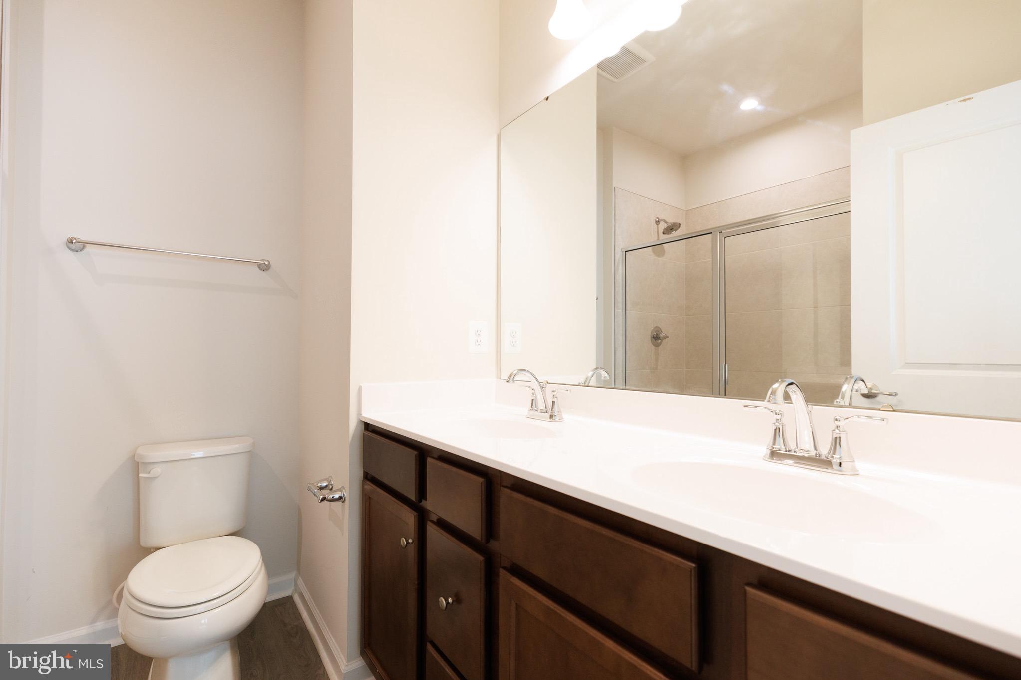 EAGLE ROW - Residential