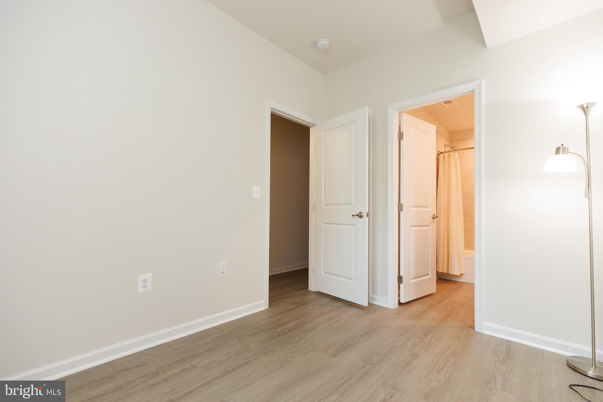 EAGLE ROW - Residential