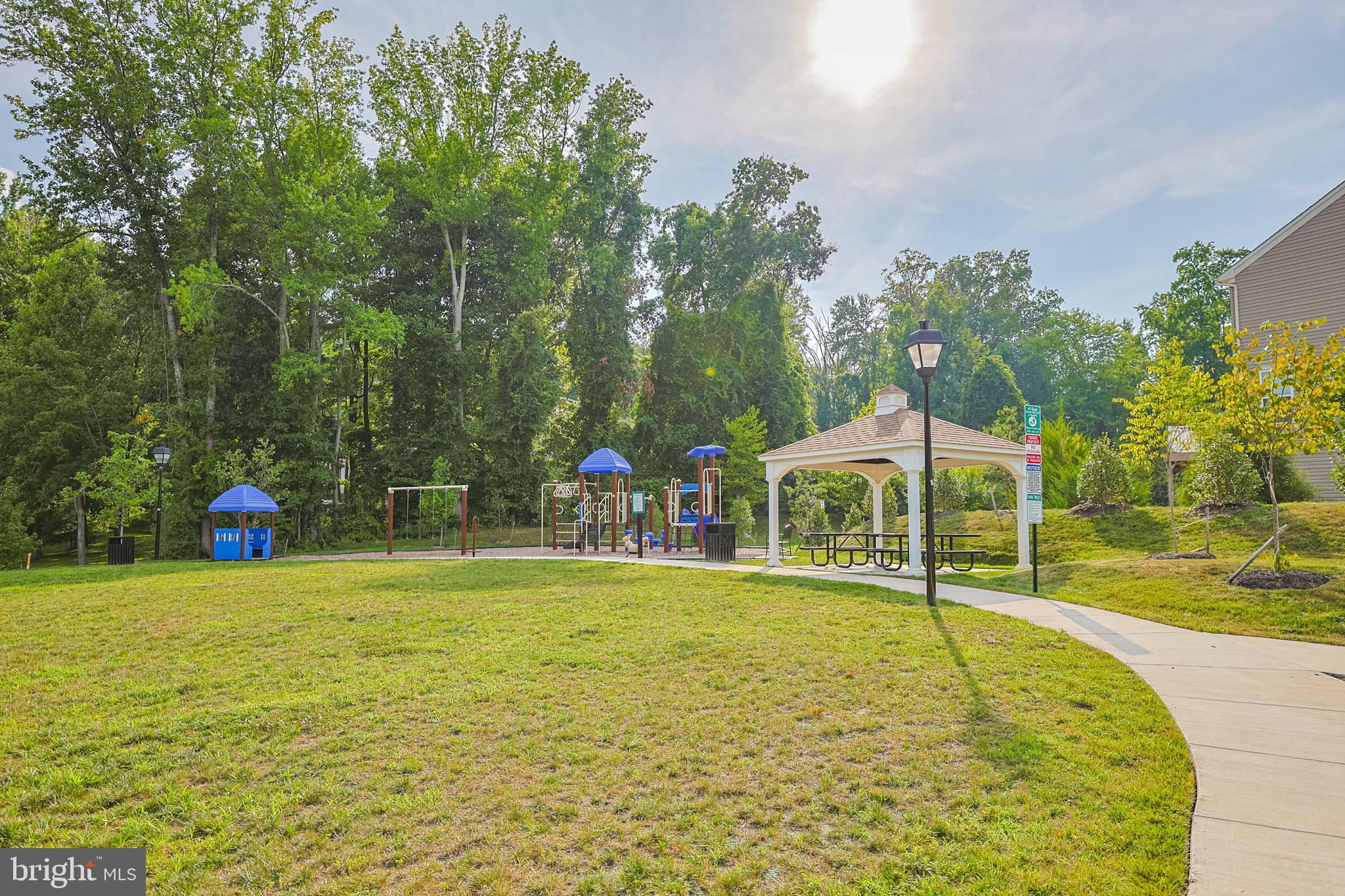 EAGLE ROW - Residential