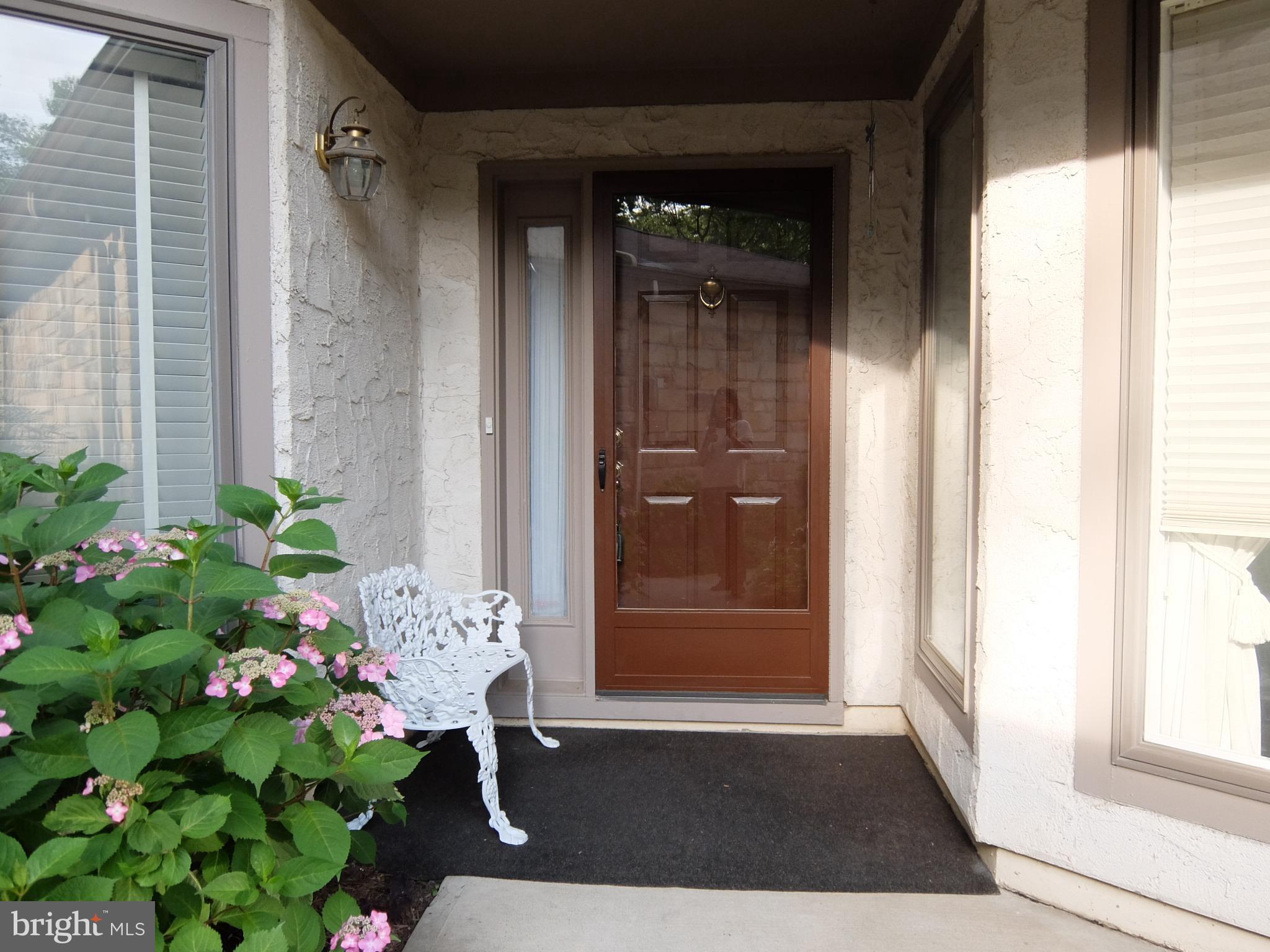 27 WOODMONT