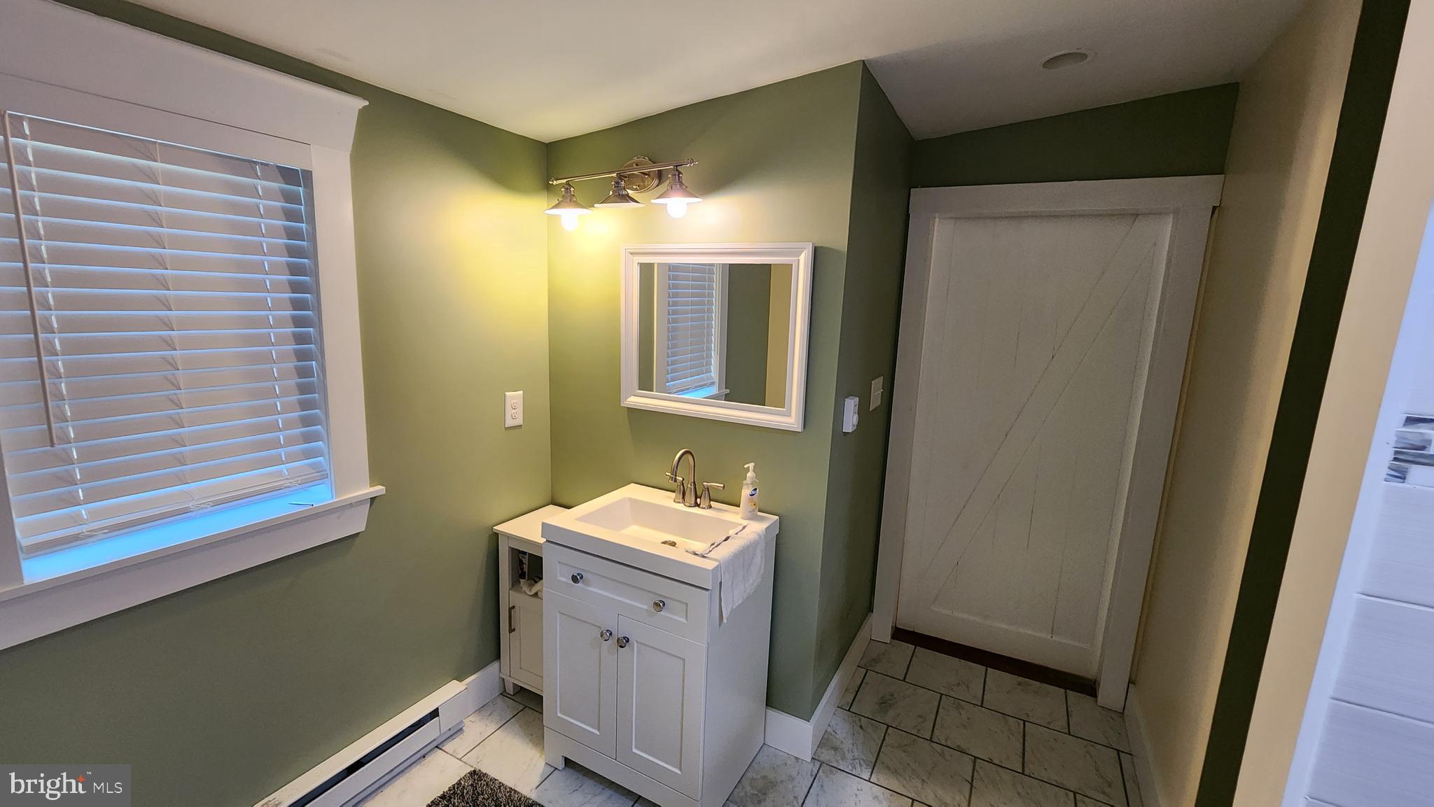 WARDEN LAKE - Residential