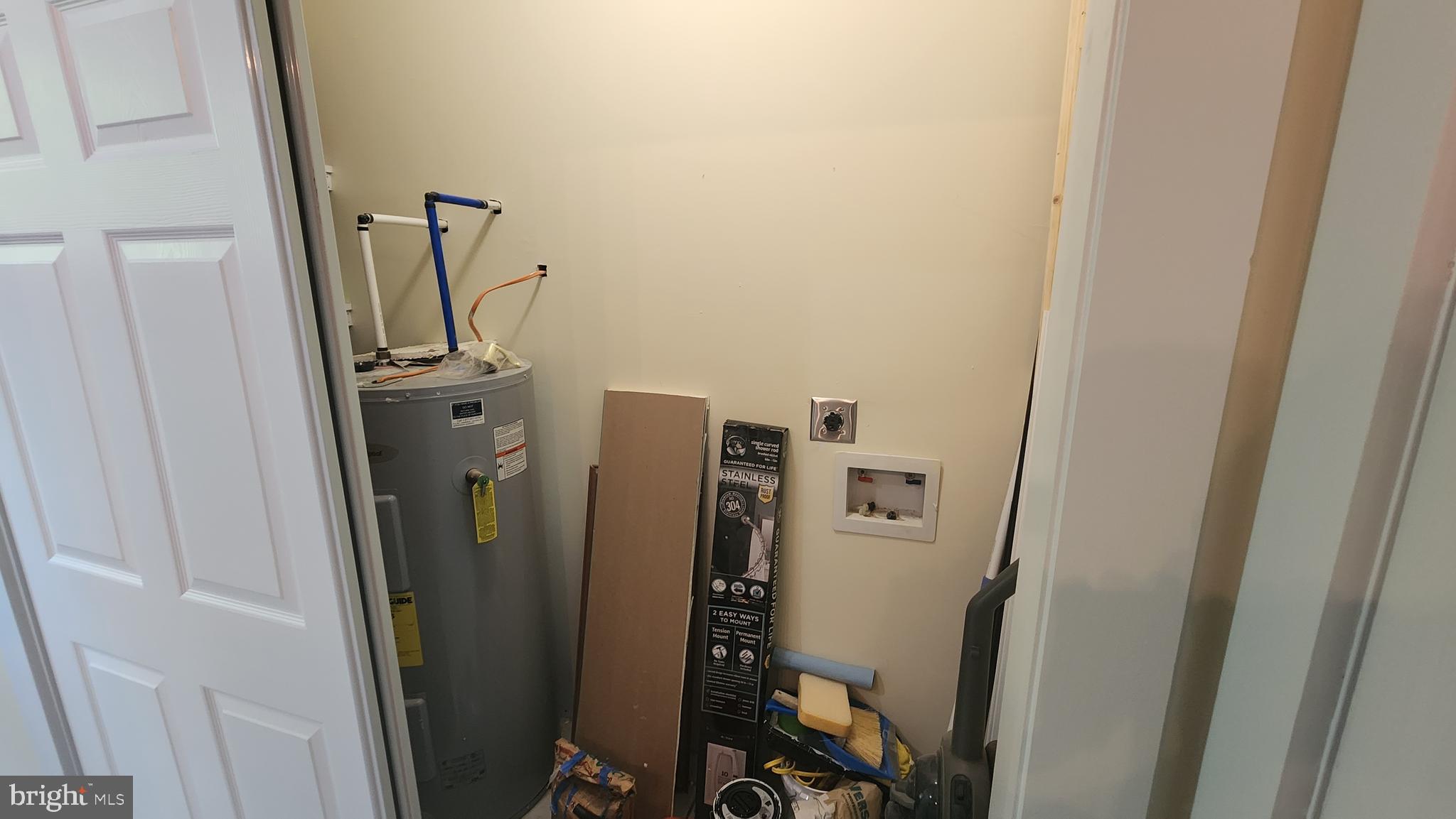 WARDEN LAKE - Residential