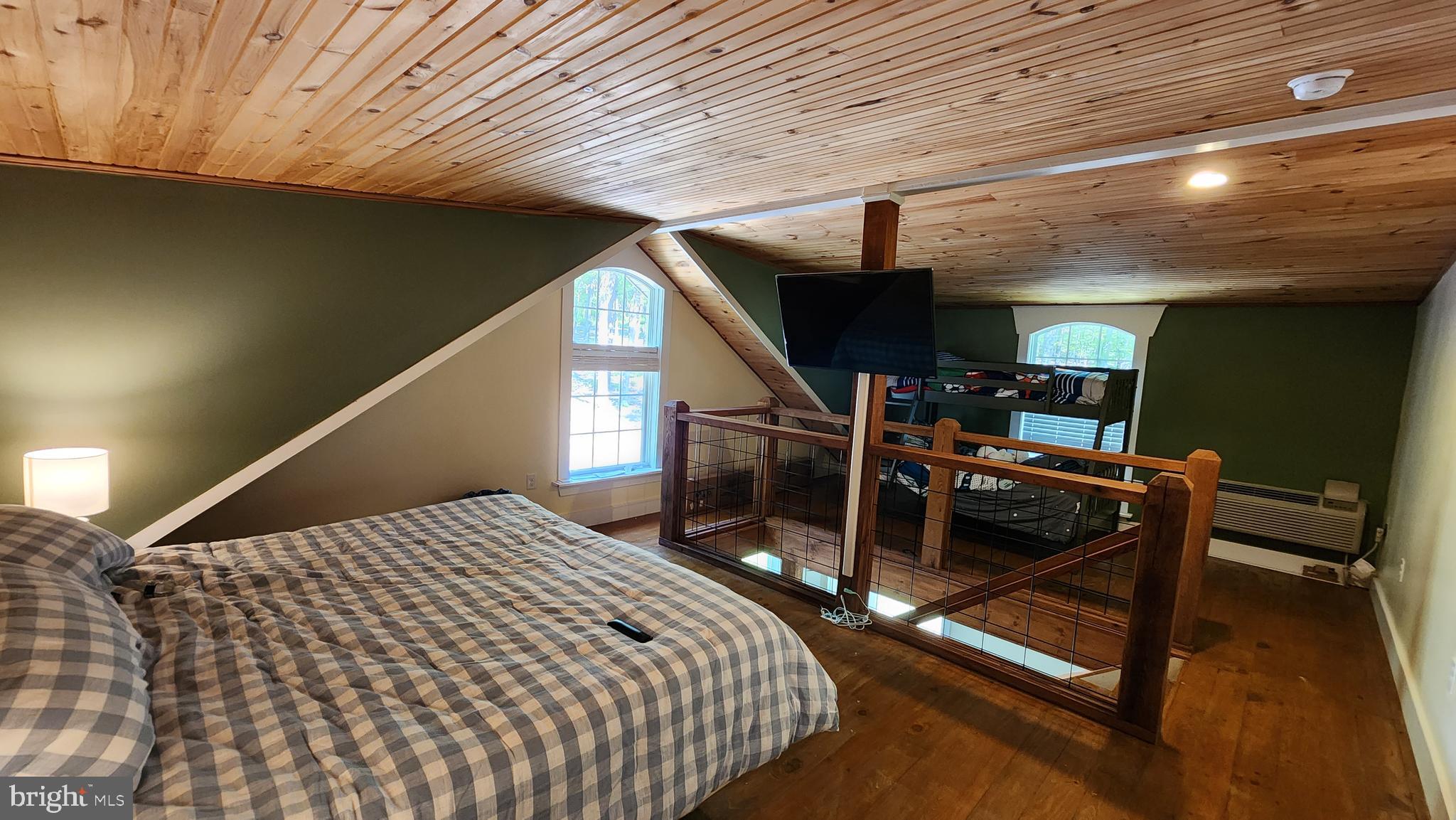 WARDEN LAKE - Residential