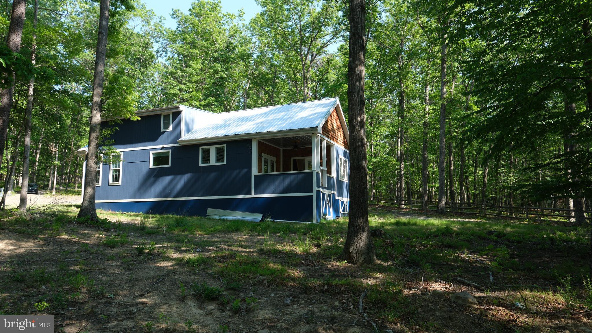 WARDEN LAKE - Residential