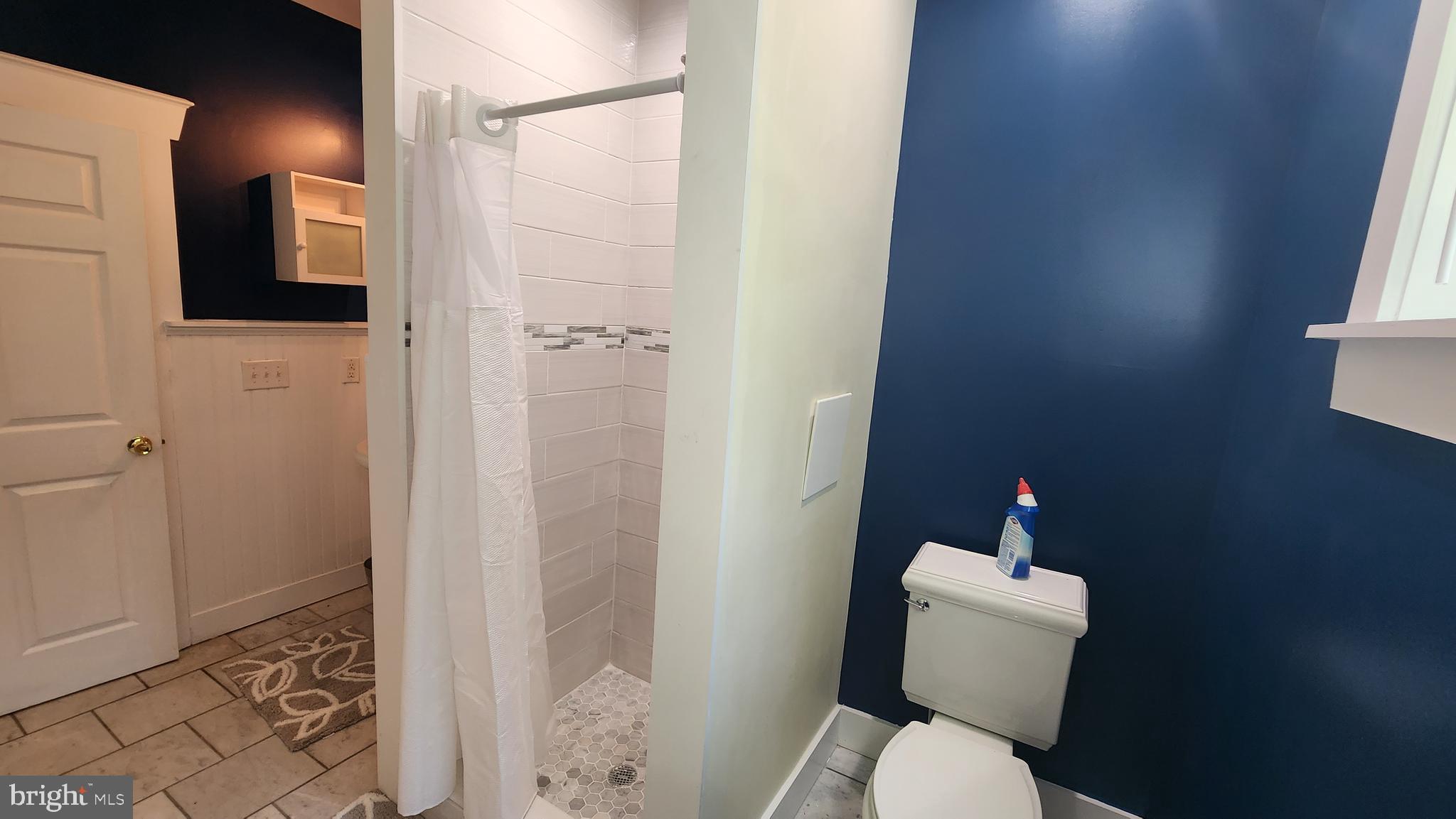 WARDEN LAKE - Residential