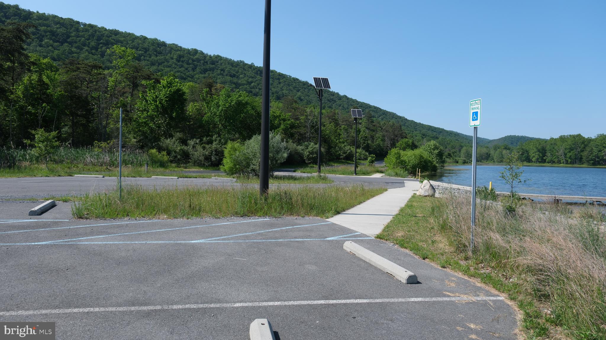 WARDEN LAKE - Residential