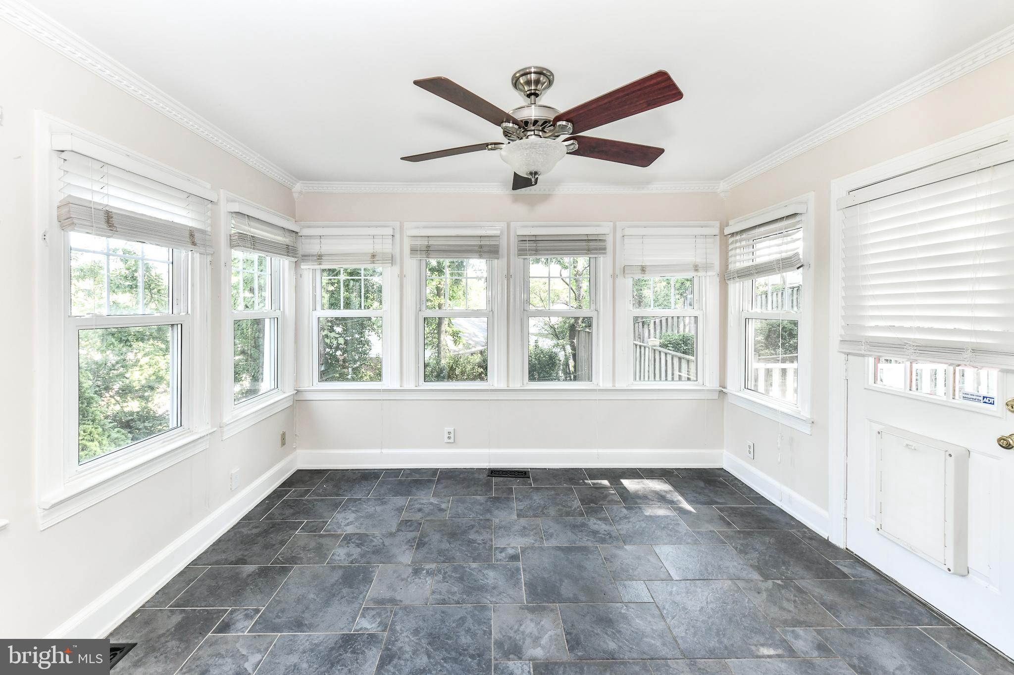 MEMORIAL HEIGHTS - Residential Lease