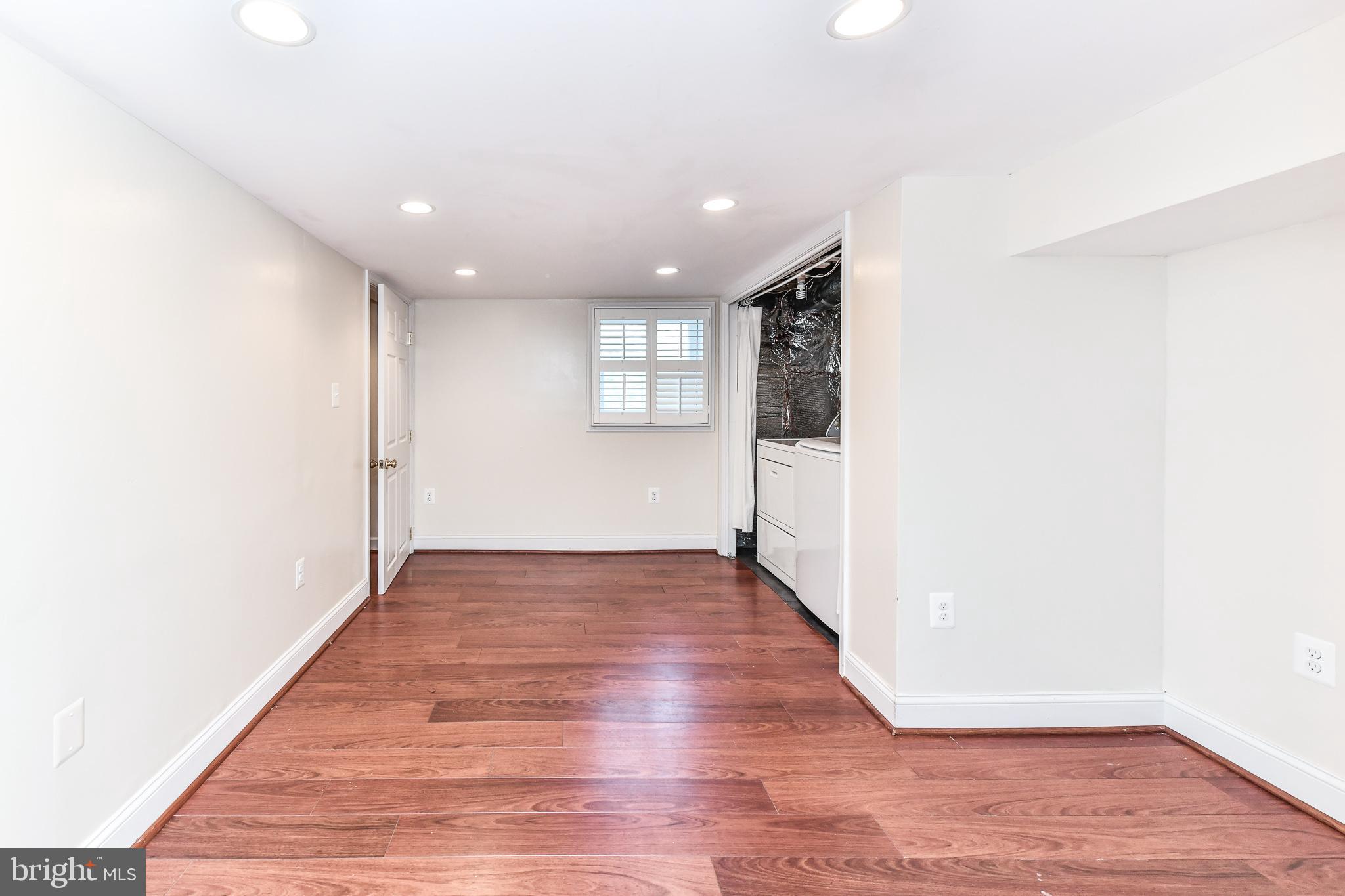 MEMORIAL HEIGHTS - Residential Lease