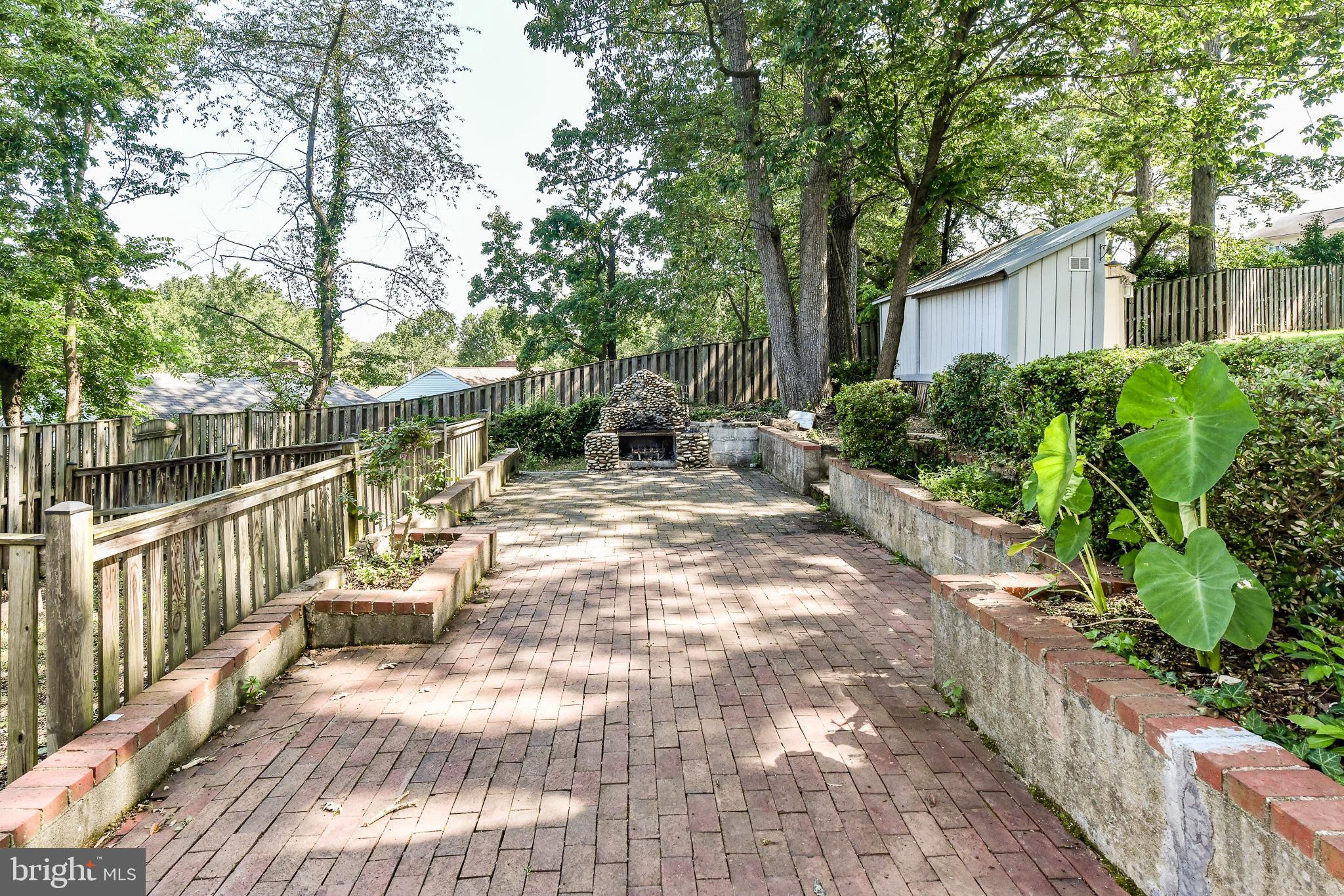 MEMORIAL HEIGHTS - Residential Lease