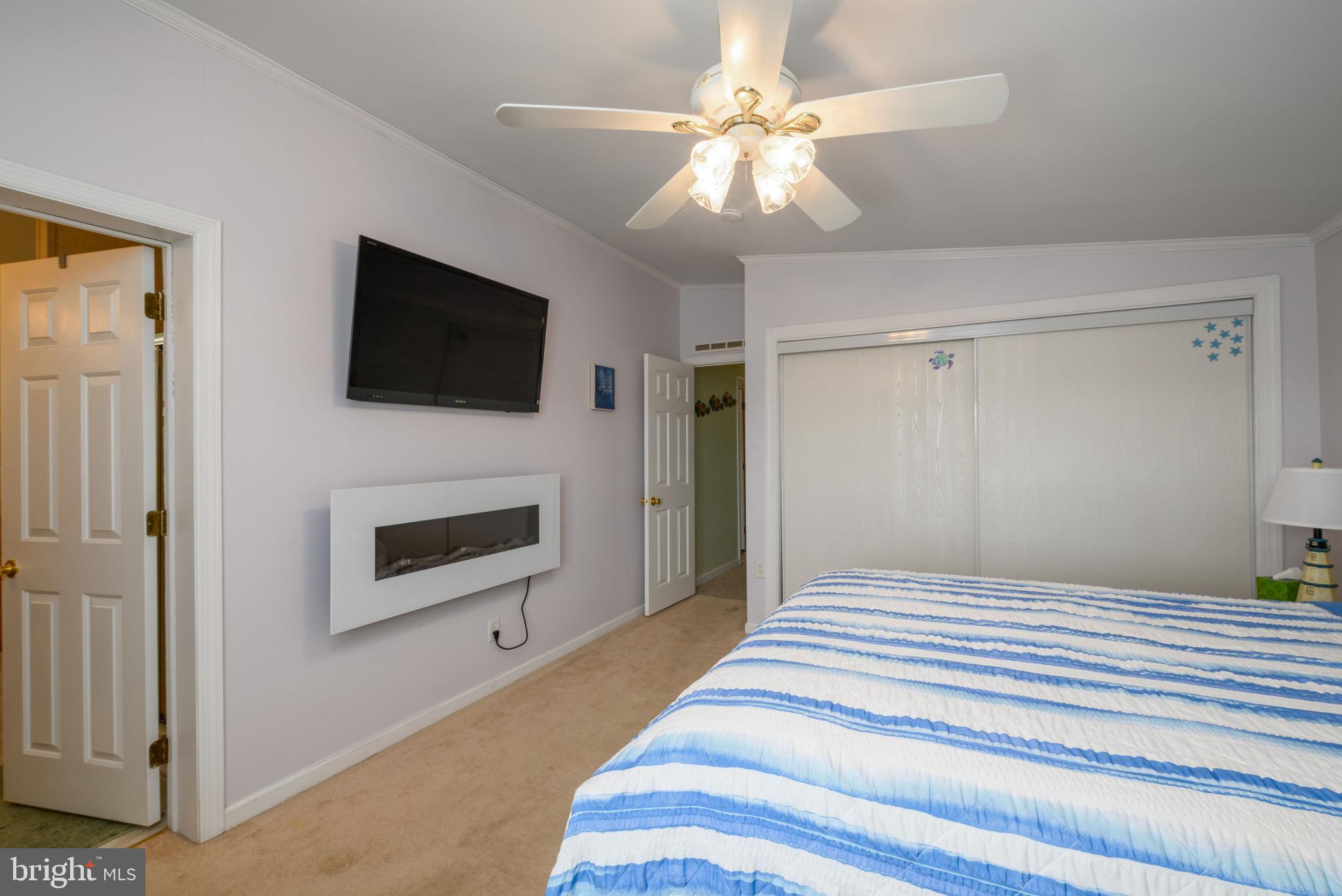 MARINERS COVE - Residential