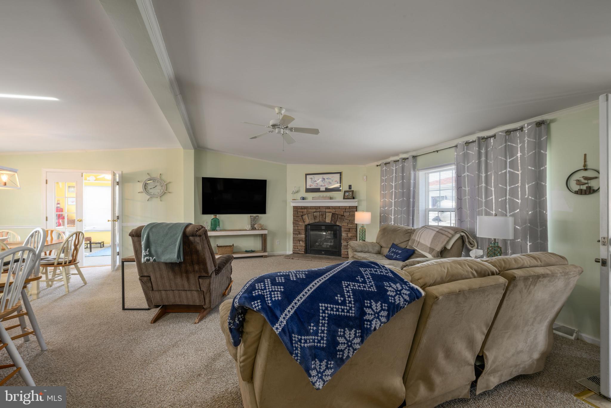 MARINERS COVE - Residential