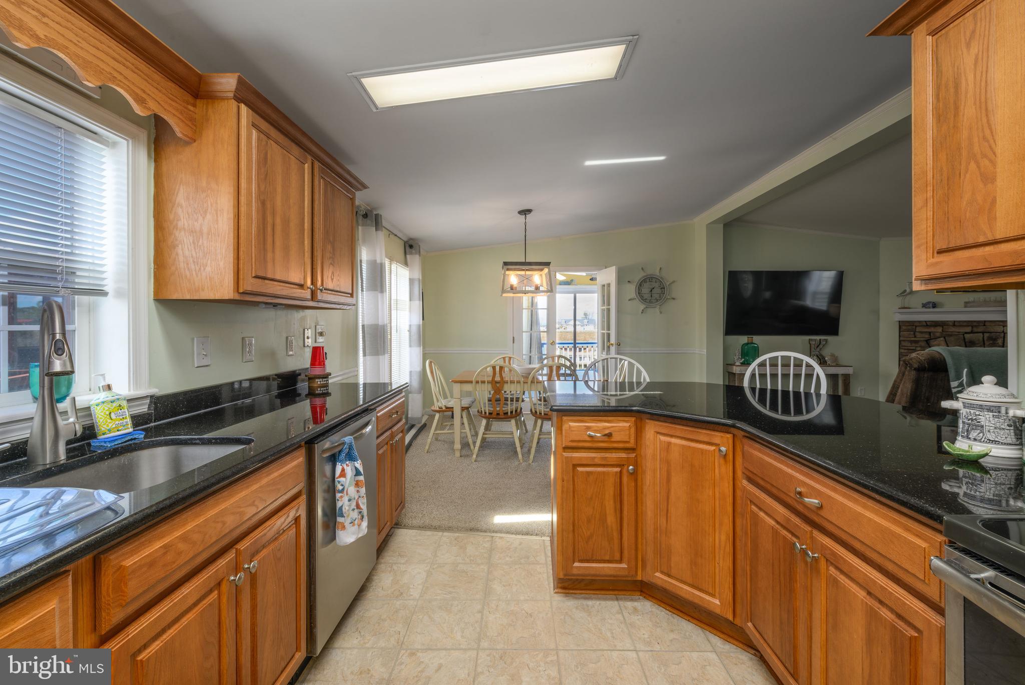 MARINERS COVE - Residential