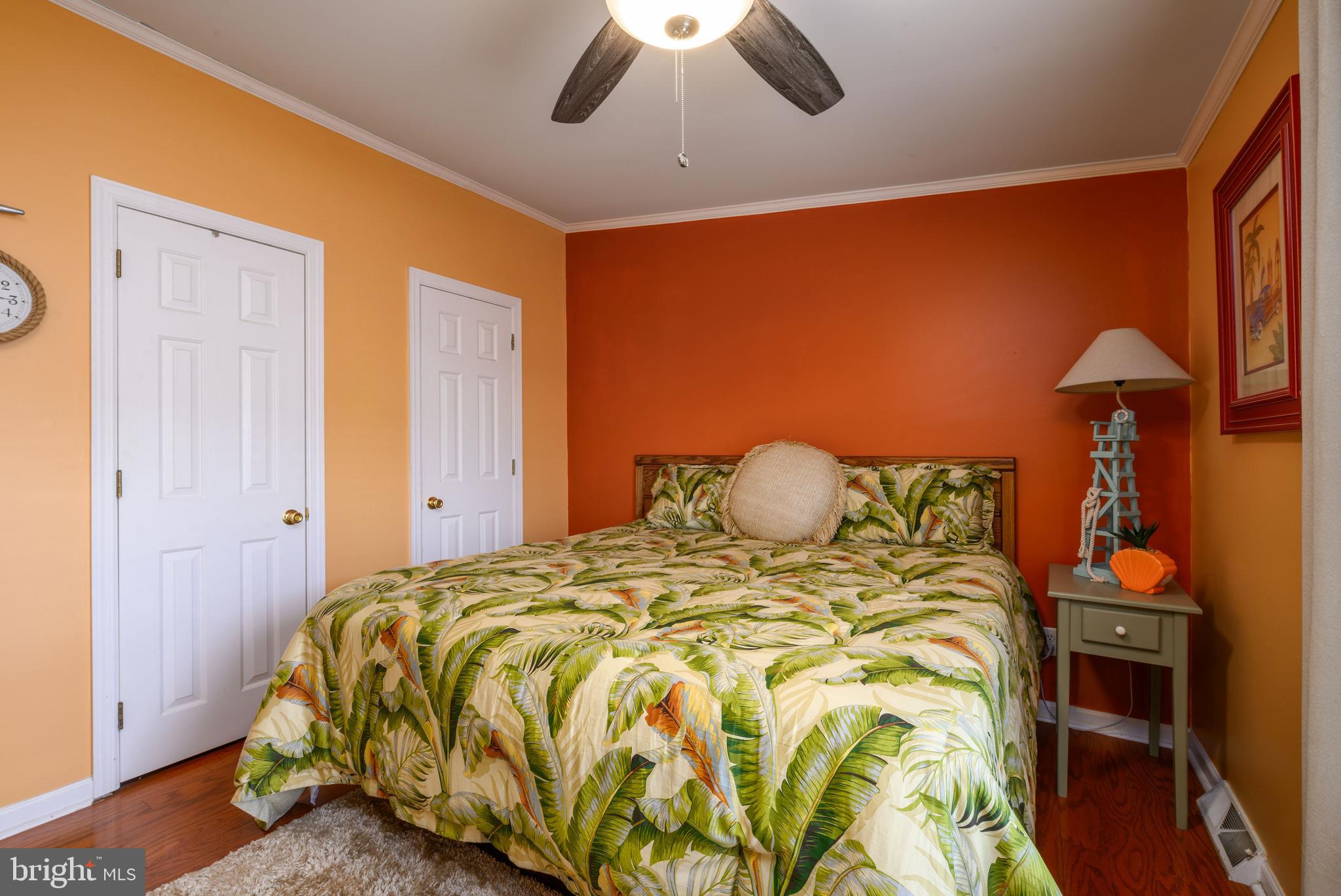 MARINERS COVE - Residential