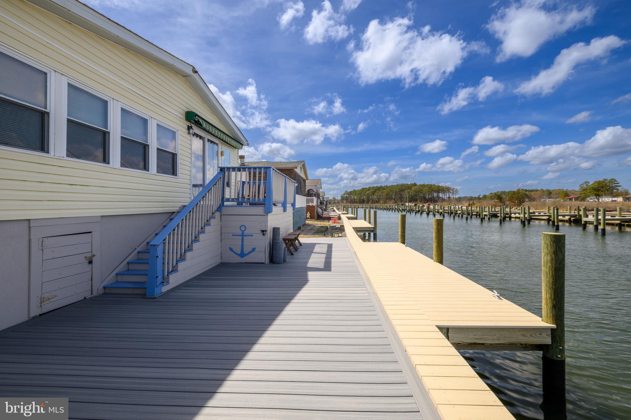 MARINERS COVE - Residential