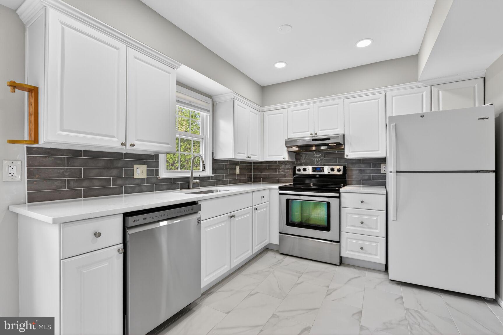 WATERFORD - Residential