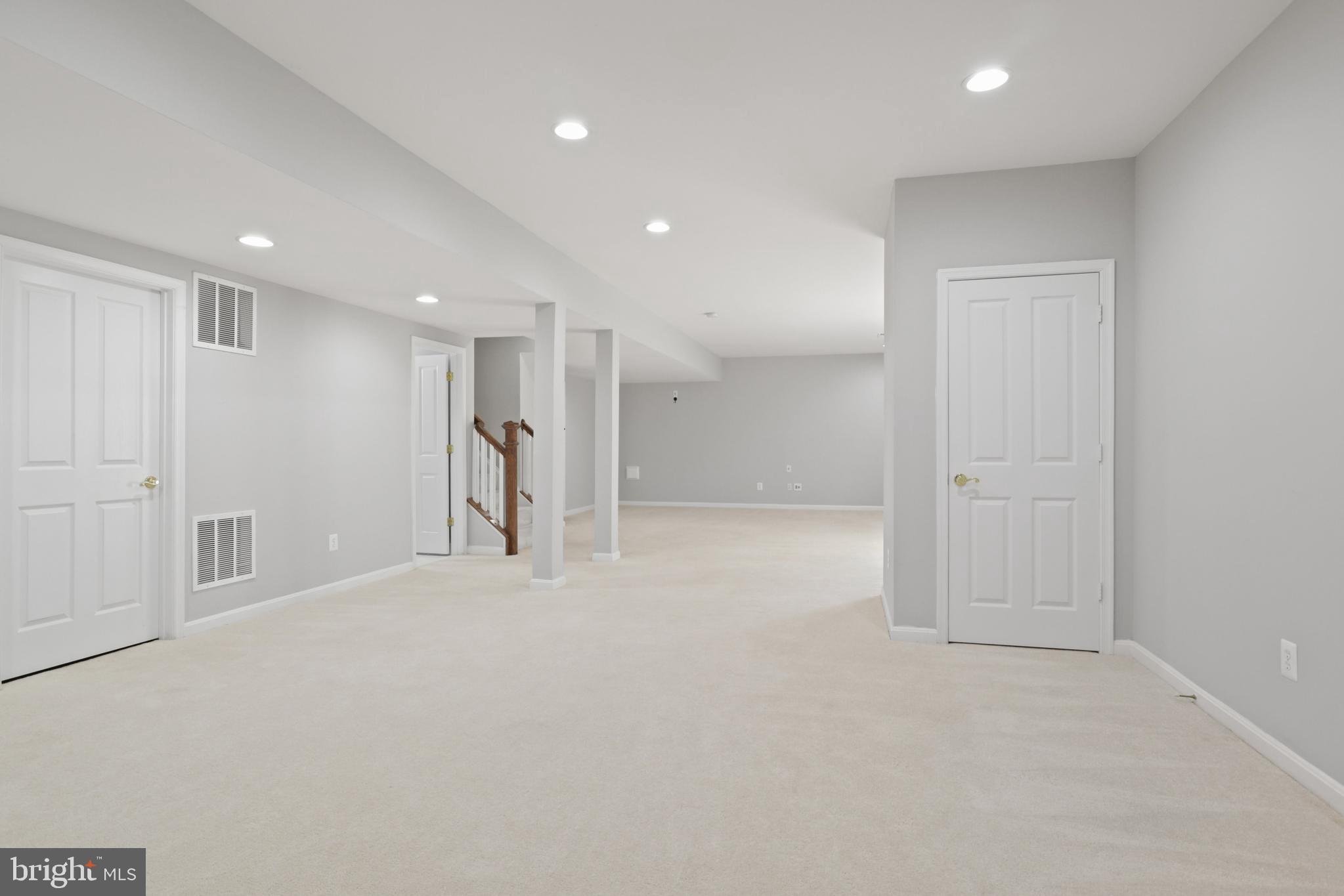 STONE RIDGE SOUTH - Residential Lease