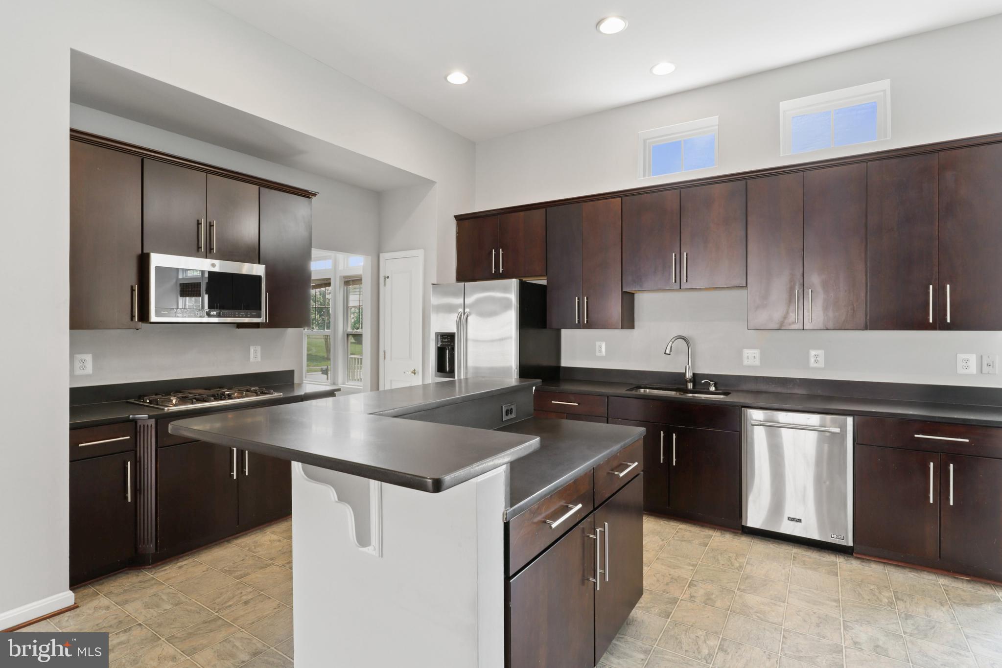 STONE RIDGE SOUTH - Residential Lease