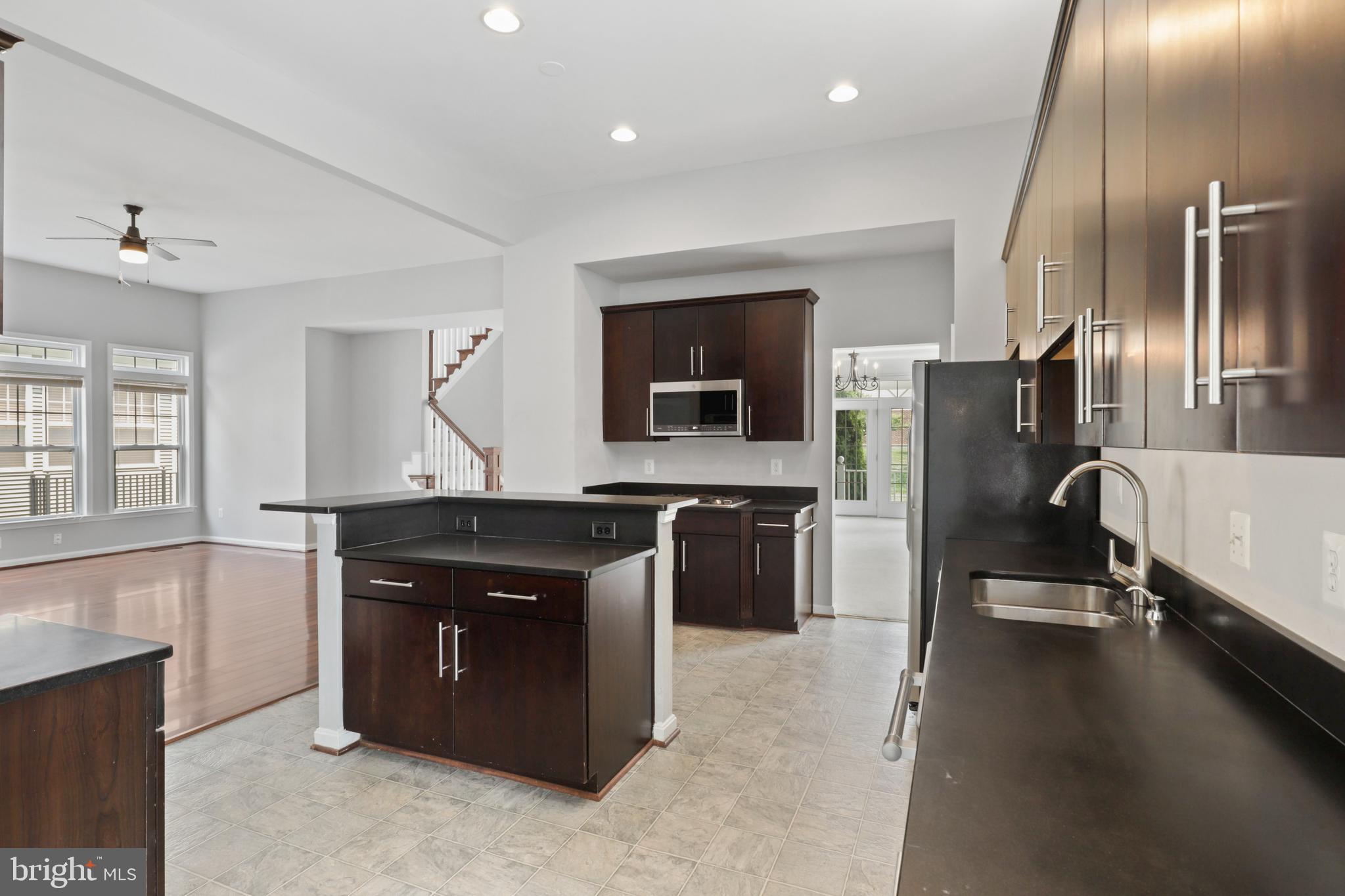 STONE RIDGE SOUTH - Residential Lease