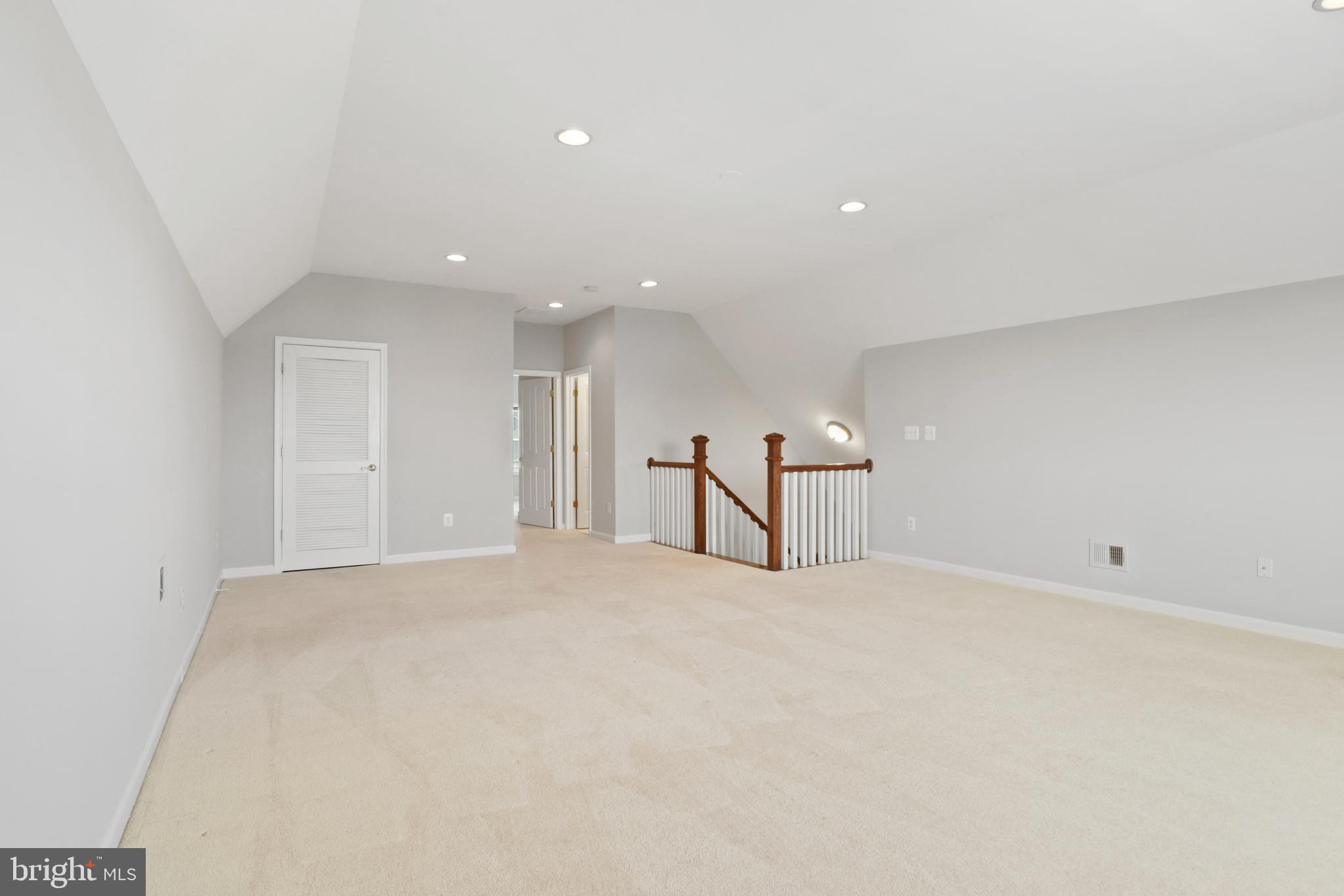 STONE RIDGE SOUTH - Residential Lease