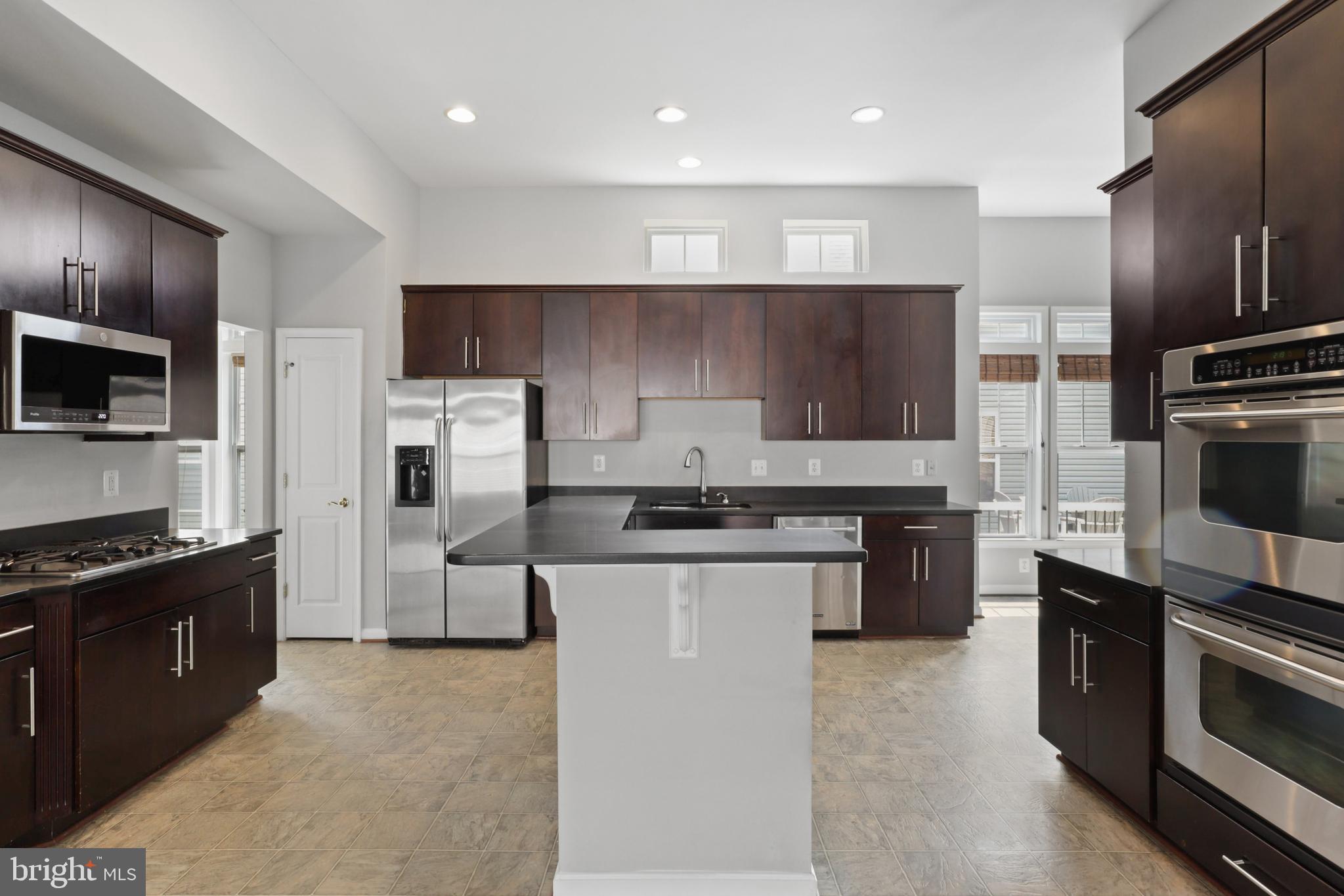 STONE RIDGE SOUTH - Residential Lease