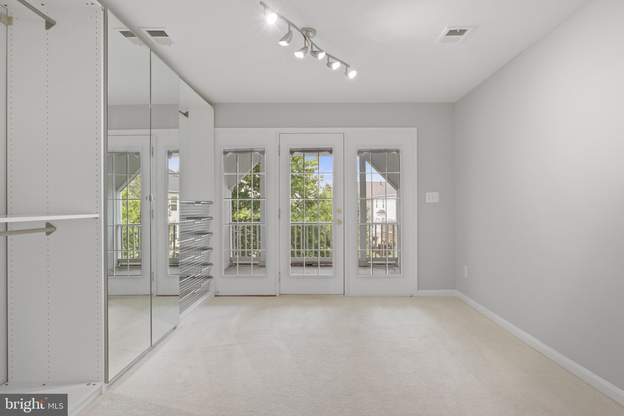 STONE RIDGE SOUTH - Residential Lease