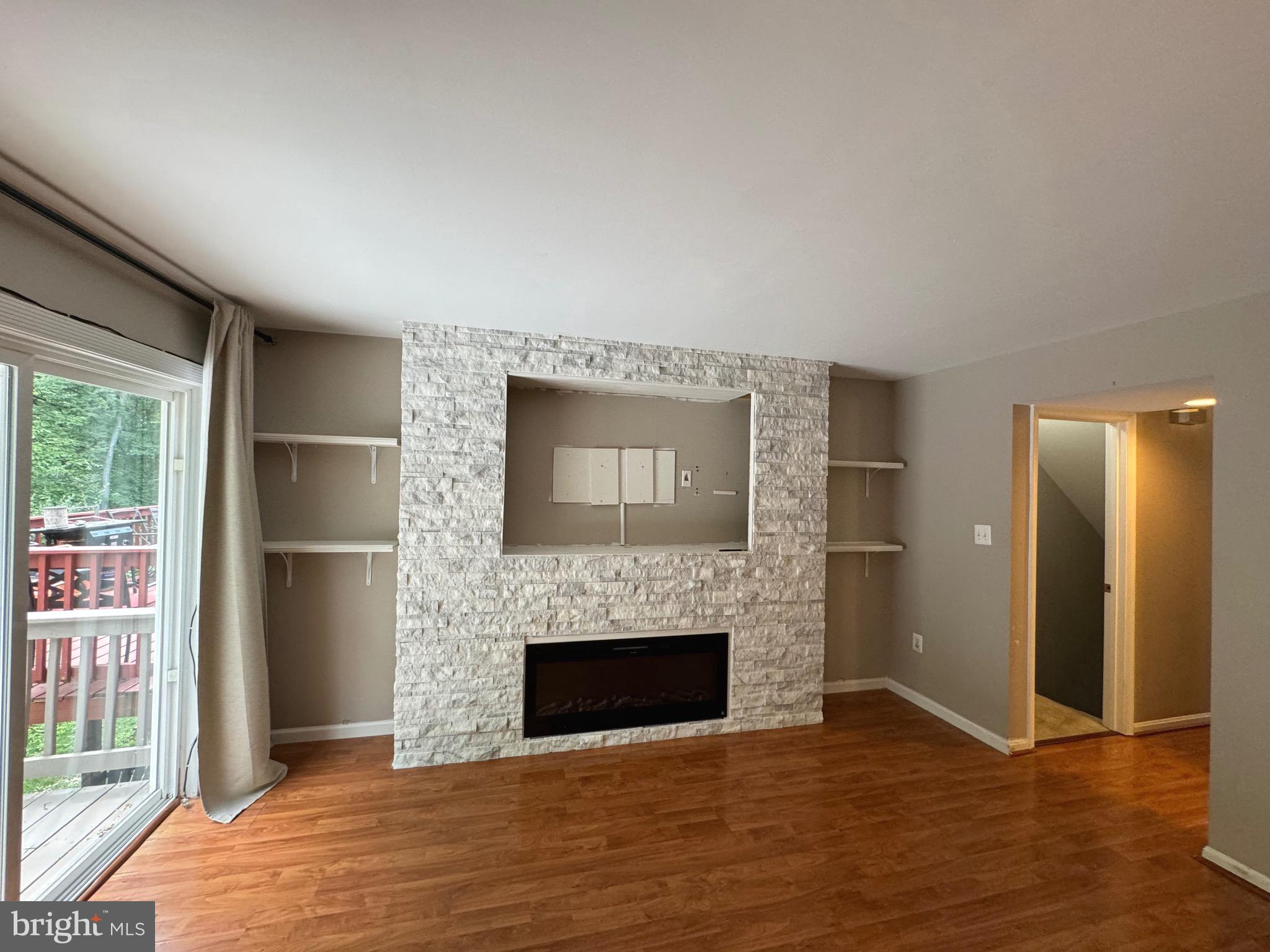 LAKE RIDGE - Residential Lease