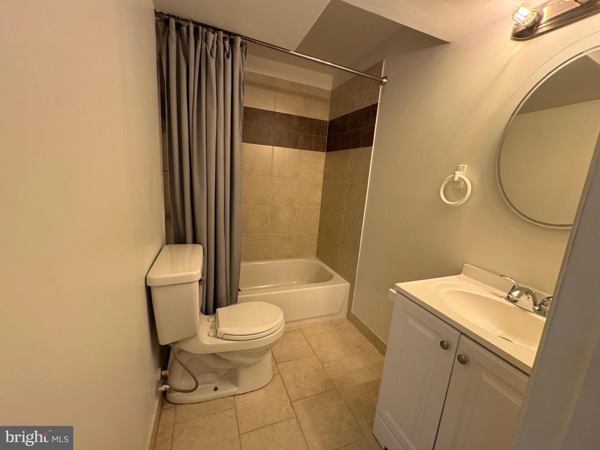 LAKE RIDGE - Residential Lease