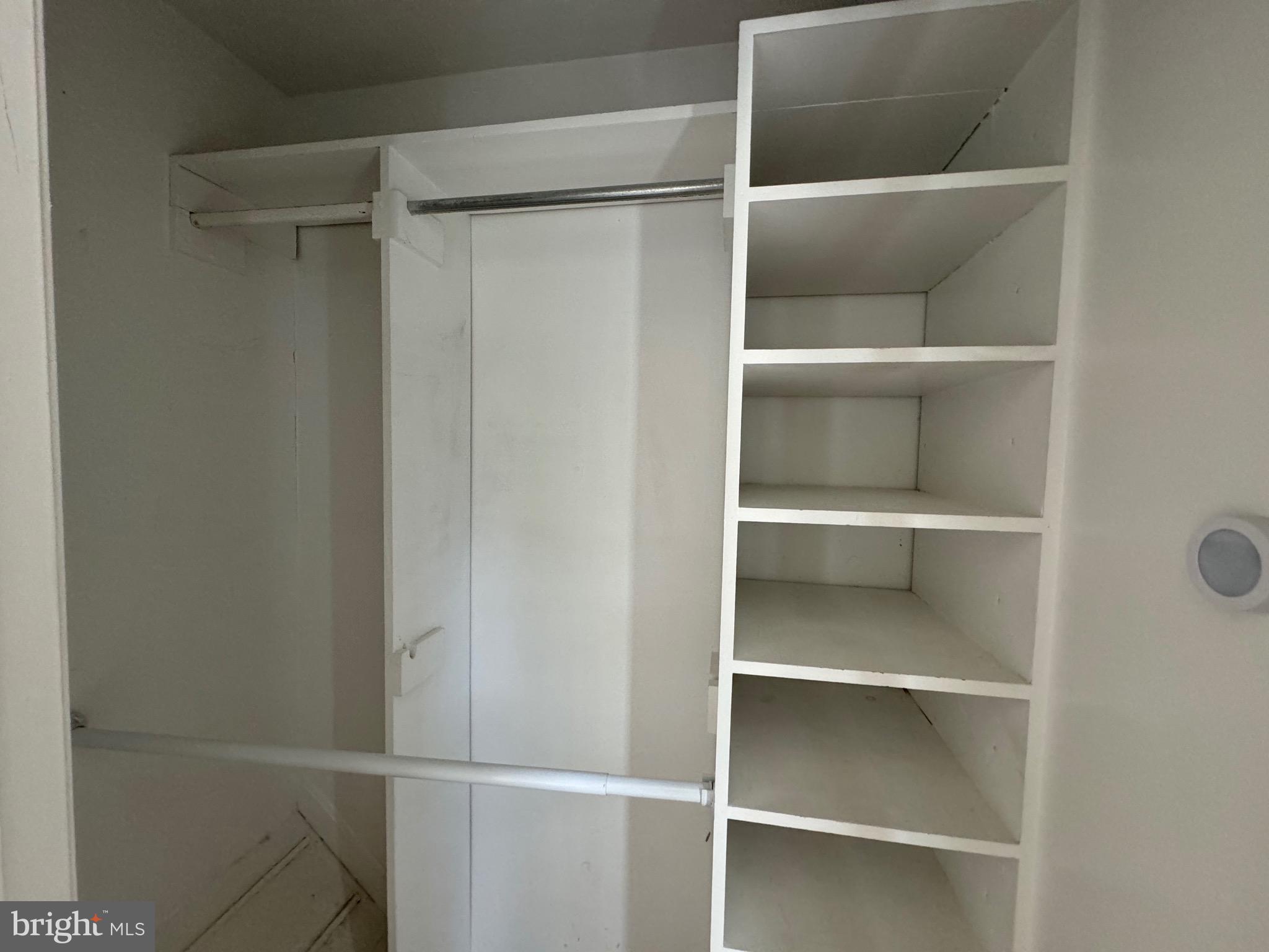 LAKE RIDGE - Residential Lease