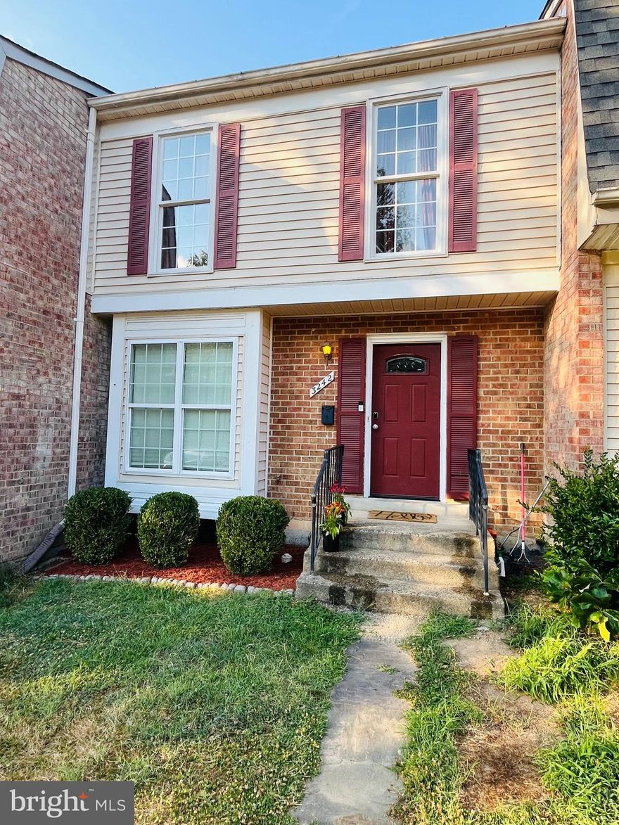 Wonderfully updated and meticulously maintained townhome in the highly sought-after Lake Ridge community! This home offers three levels of spacious living, featuring 3 bedrooms and 3.5 bathrooms. The large deck off the living room is perfect for entertaining and dining al fresco. The expansive walk-out basement includes a separate laundry room, a generous family room, and a full bathroom, with potential for conversion into an additional bedroom. The bathrooms, kitchen, and windows were all updated in 2015. Enjoy the extensive amenities that Lake Ridge has to offer: playgrounds, five pools plus a spray ground, six tennis courts, twelve basketball courts, a volleyball court, a boat ramp, two community centers, trails, a preschool, and so much more!