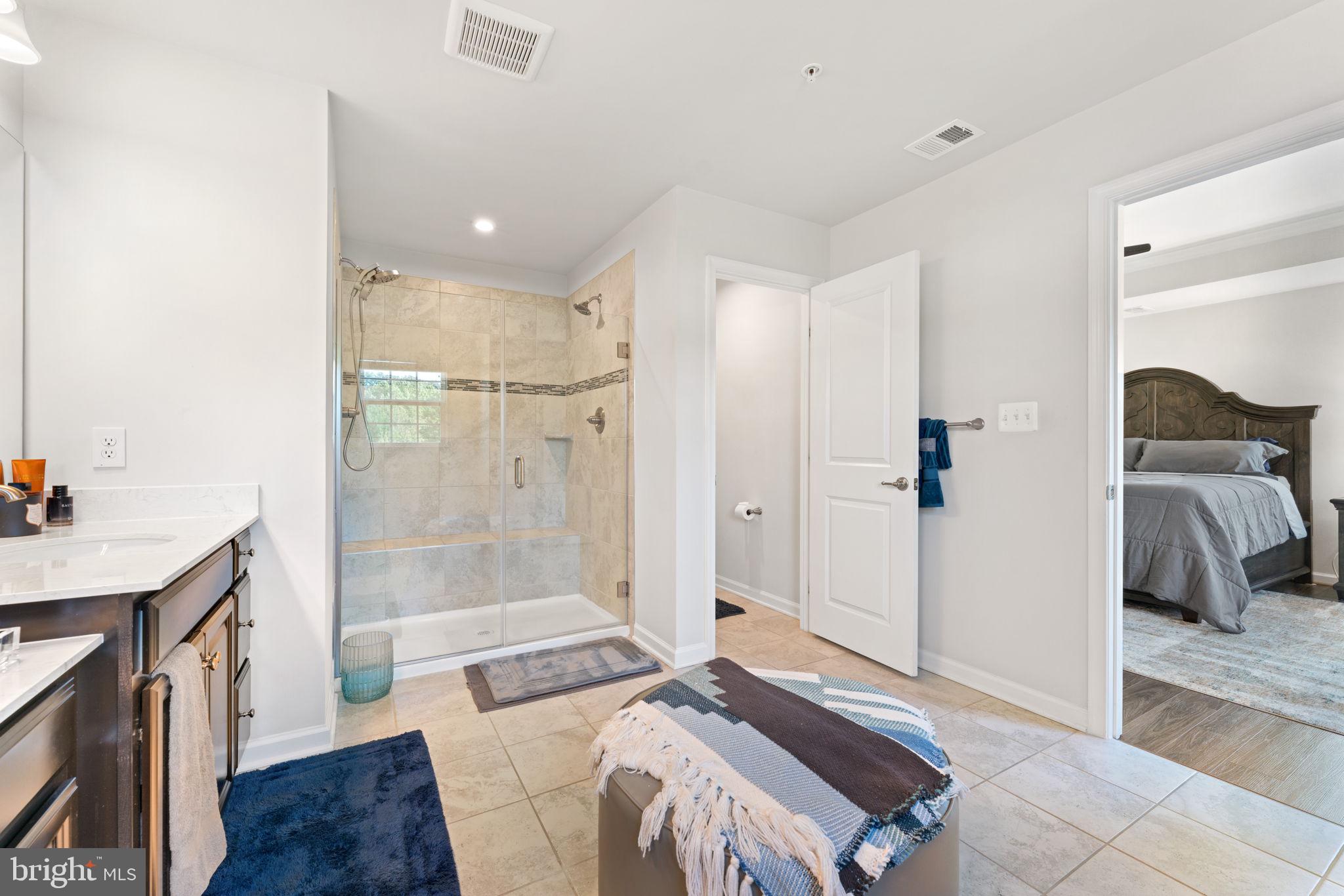 OAK CREEK CLUB - Residential