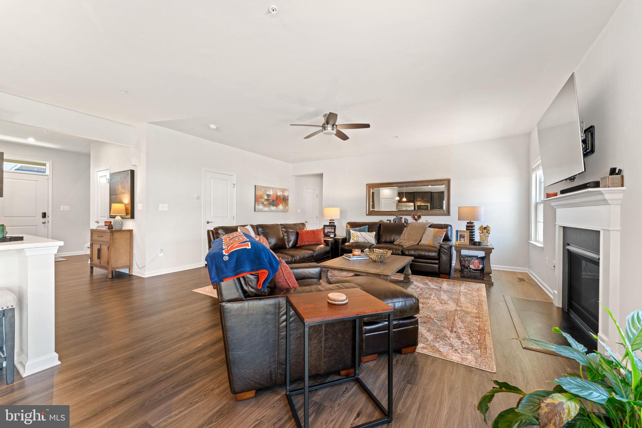 OAK CREEK CLUB - Residential