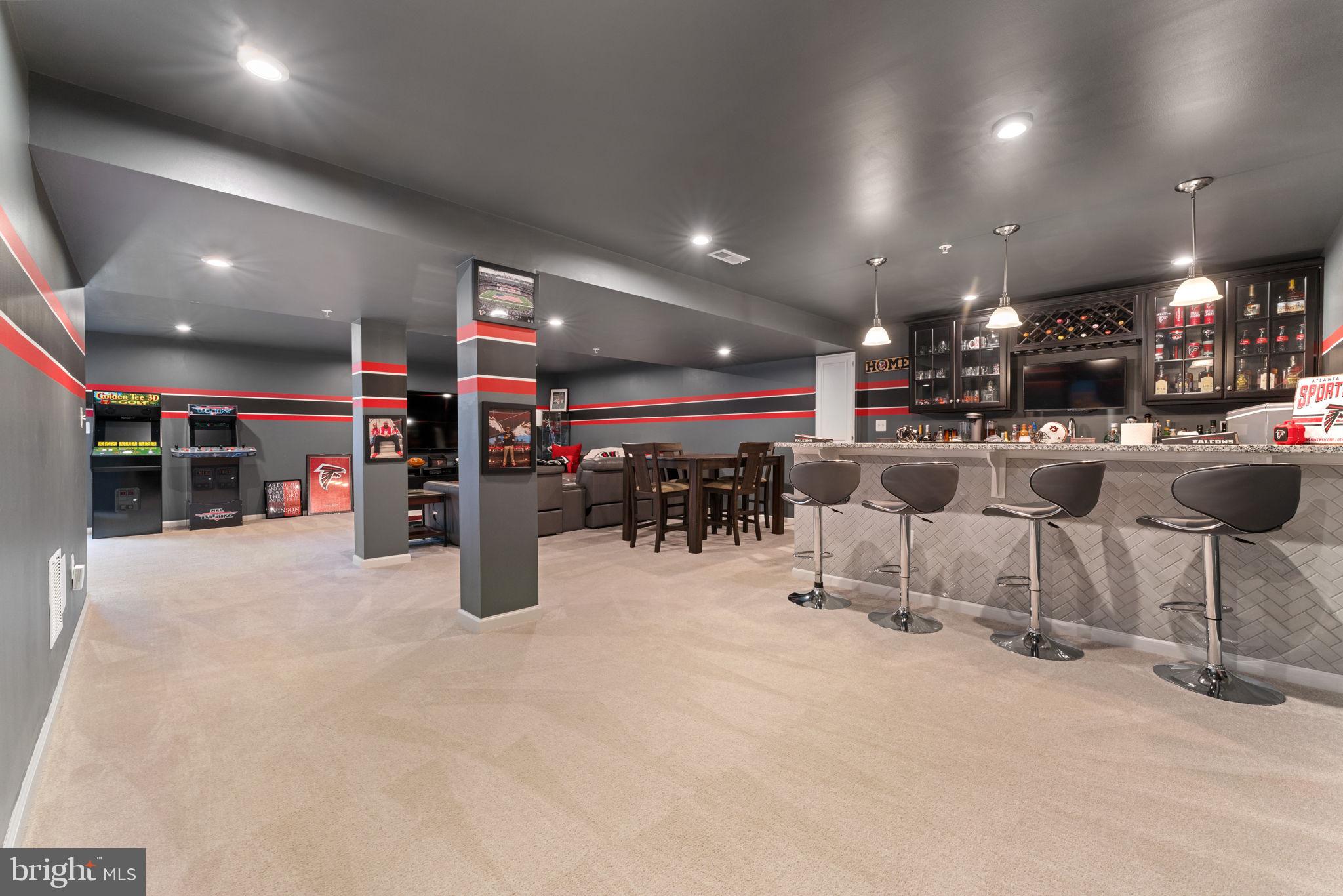 OAK CREEK CLUB - Residential