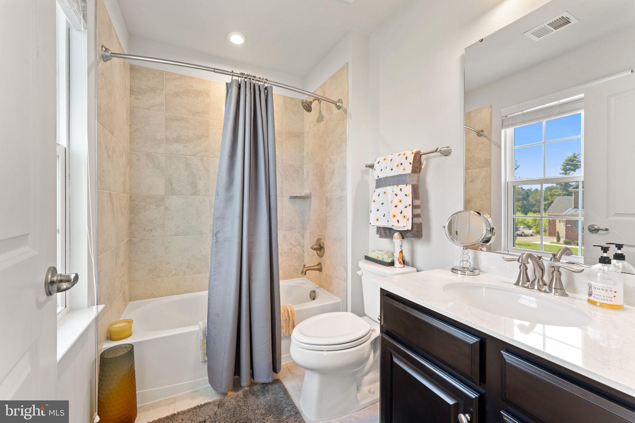 OAK CREEK CLUB - Residential